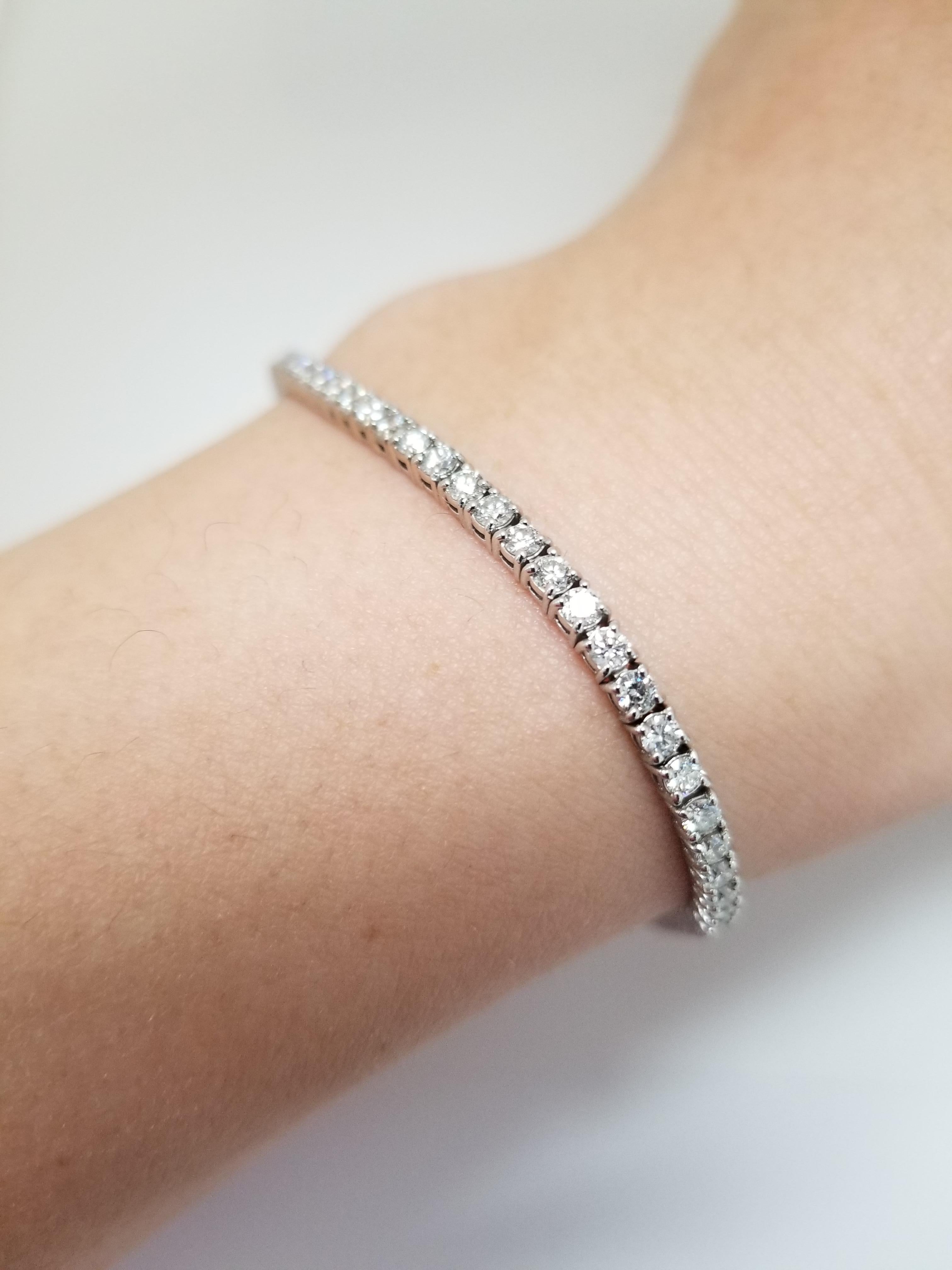 Round Cut 3.06 Carat Round Brilliant Cut Diamond Tennis Bracelet 14 Karat White Gold