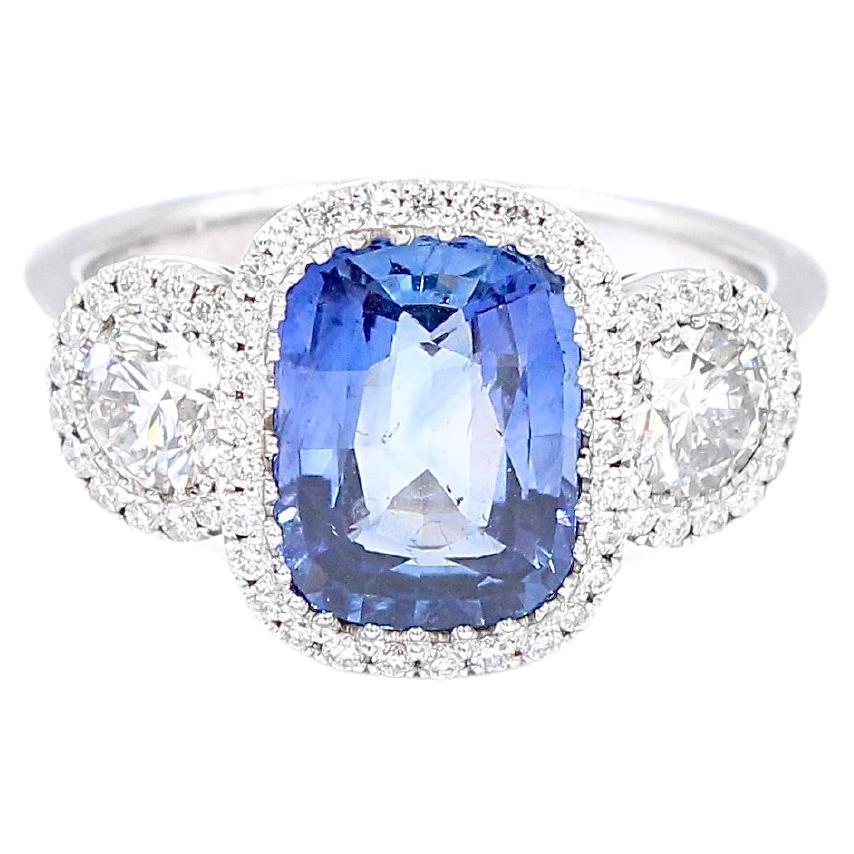 Bague en saphir bleu de Ceylan et diamants de 3,06 carats 