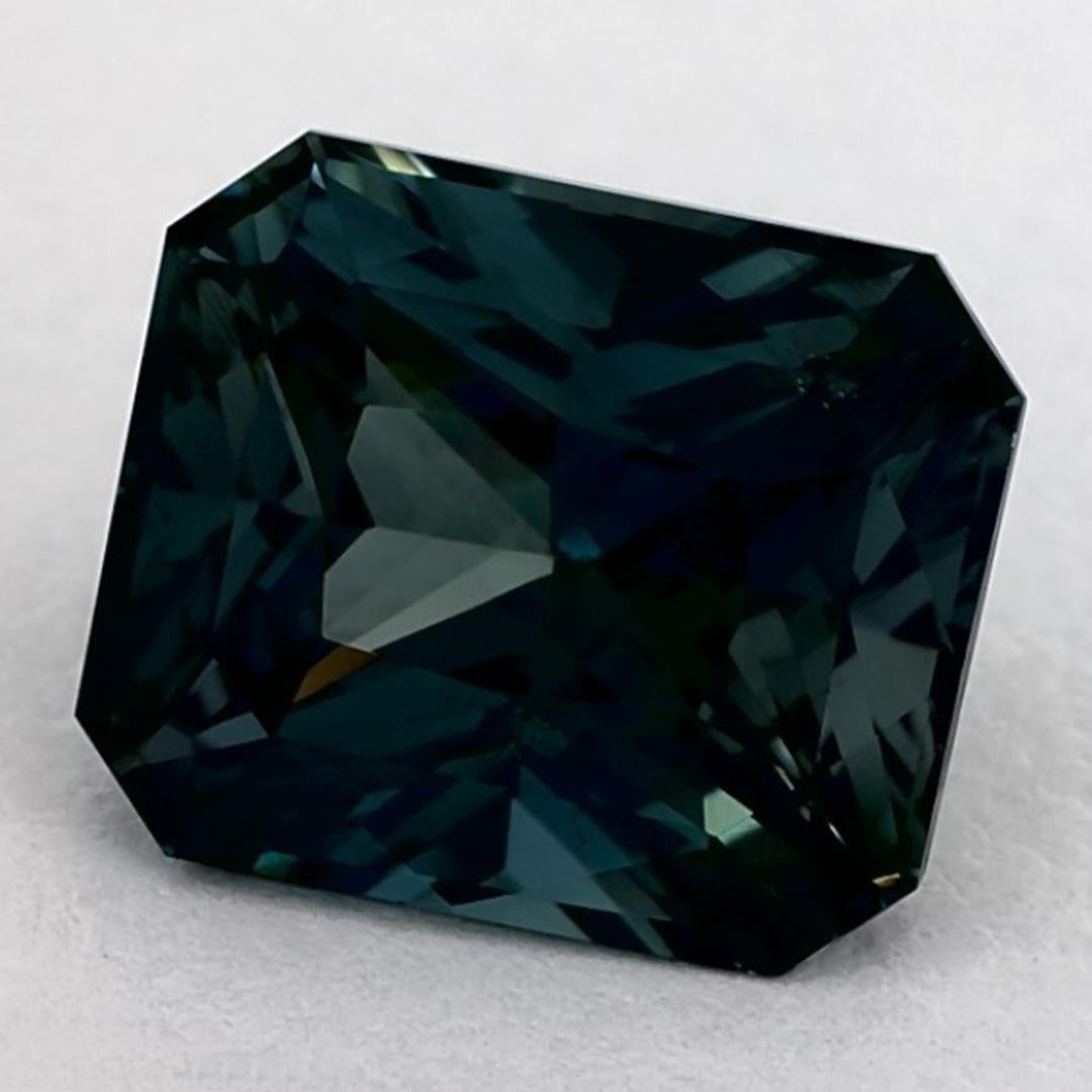 Taille octogone Pierre précieuse taille octogonale saphir bleu 3.06 carat en vente