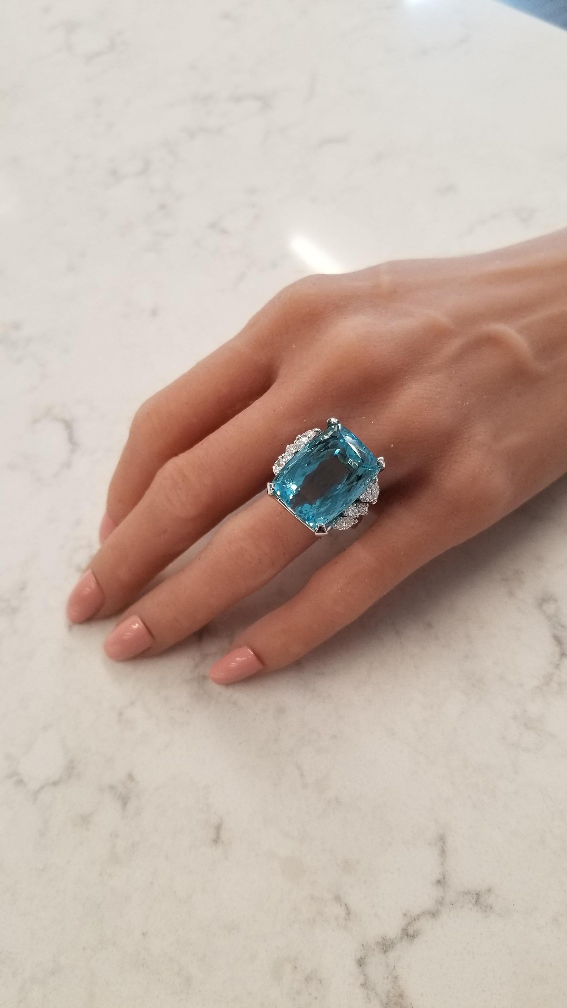 30.63 Carat Emerald Cut Aquamarine And Diamond Cocktail Ring In 18K White Gold 3