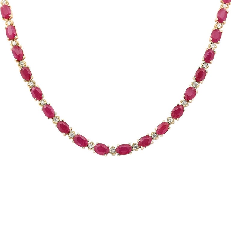 30.65 Carat Ruby 18 Karat Yellow Gold Diamond Necklace For Sale at 1stDibs