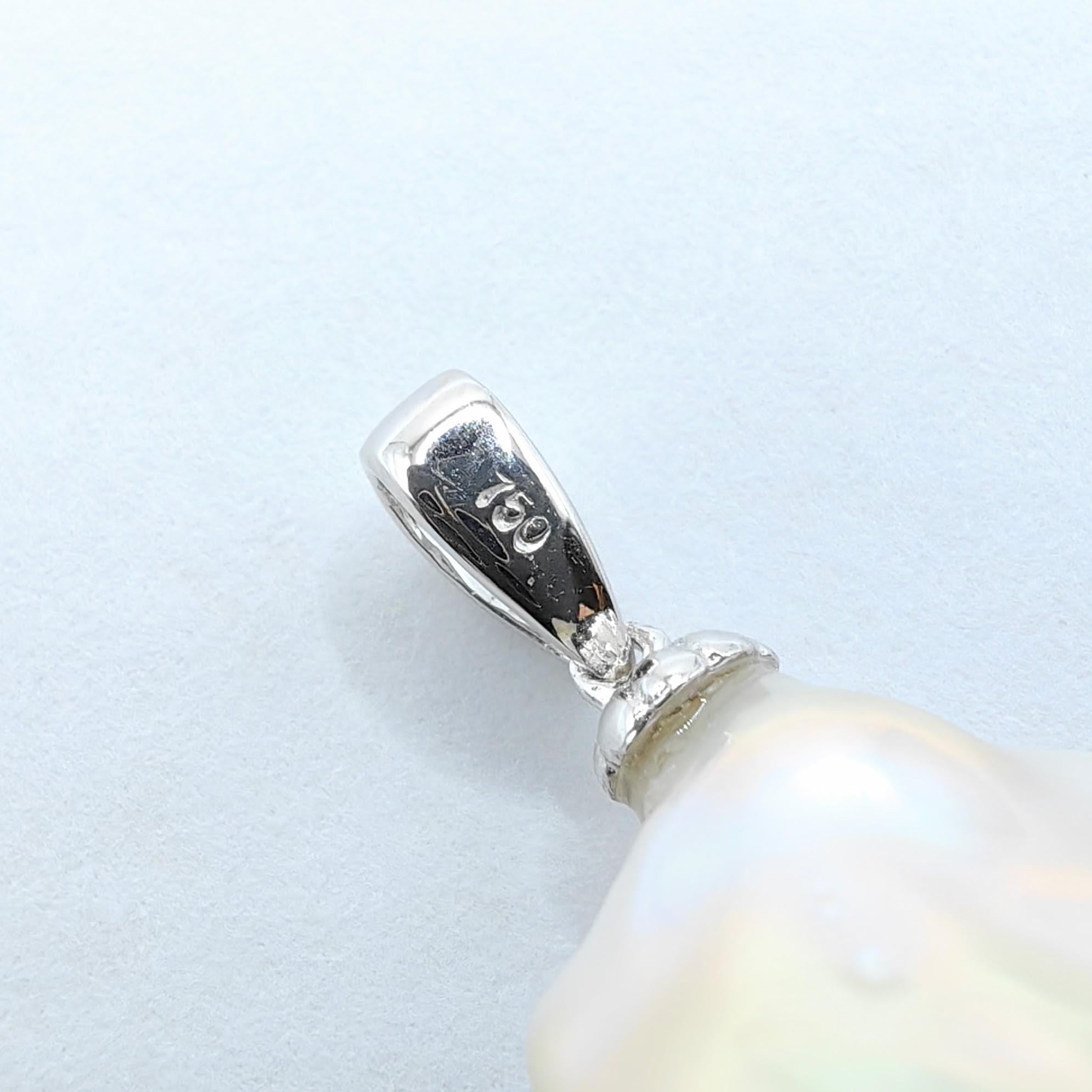30.67ct Iridescent Large Baroque Pearl Diamond Necklace Pendant 18K White Gold For Sale 1