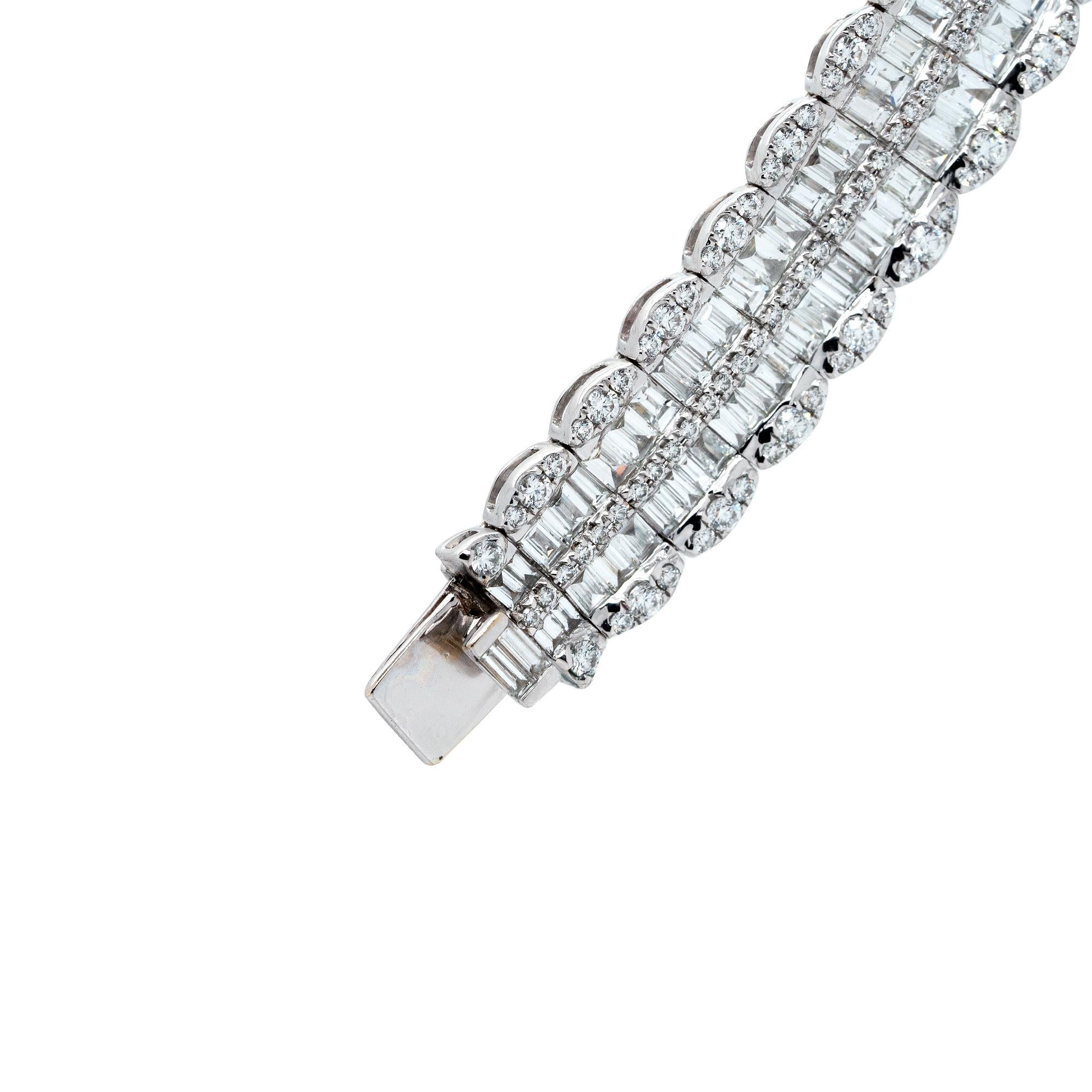 Women's 18k White Gold 30.68ctw Round & Baguette Illusion Set Diamond Necklace For Sale