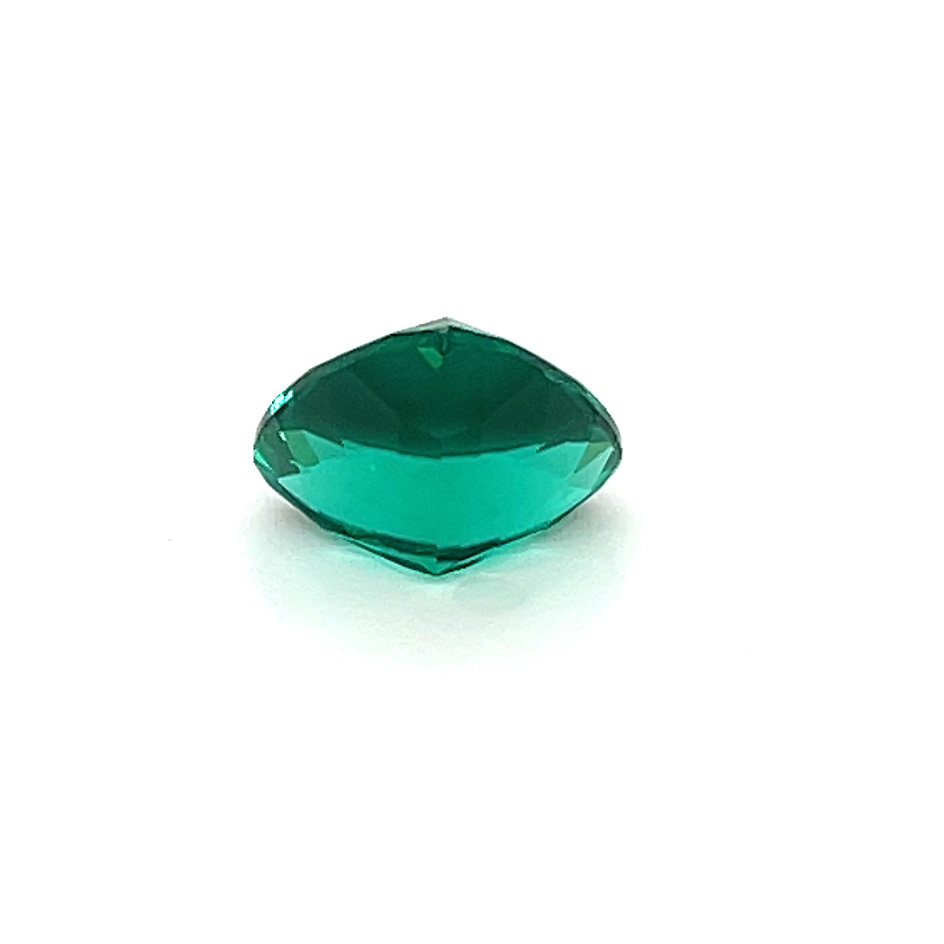 3.06ct Chrome Tourmaline Trillion cut
Color: Vivid Bluish Green
Provenance: Tanzania
Dimensions: 10.27 x 9.90 x 5.58mm
Clarity: Flawless
