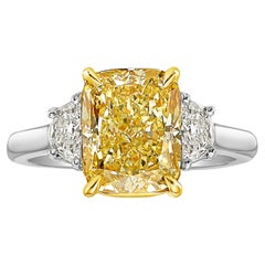 Anello con diamante a cuscino allungato giallo di 3,06 carati GIA Fancy Yellow