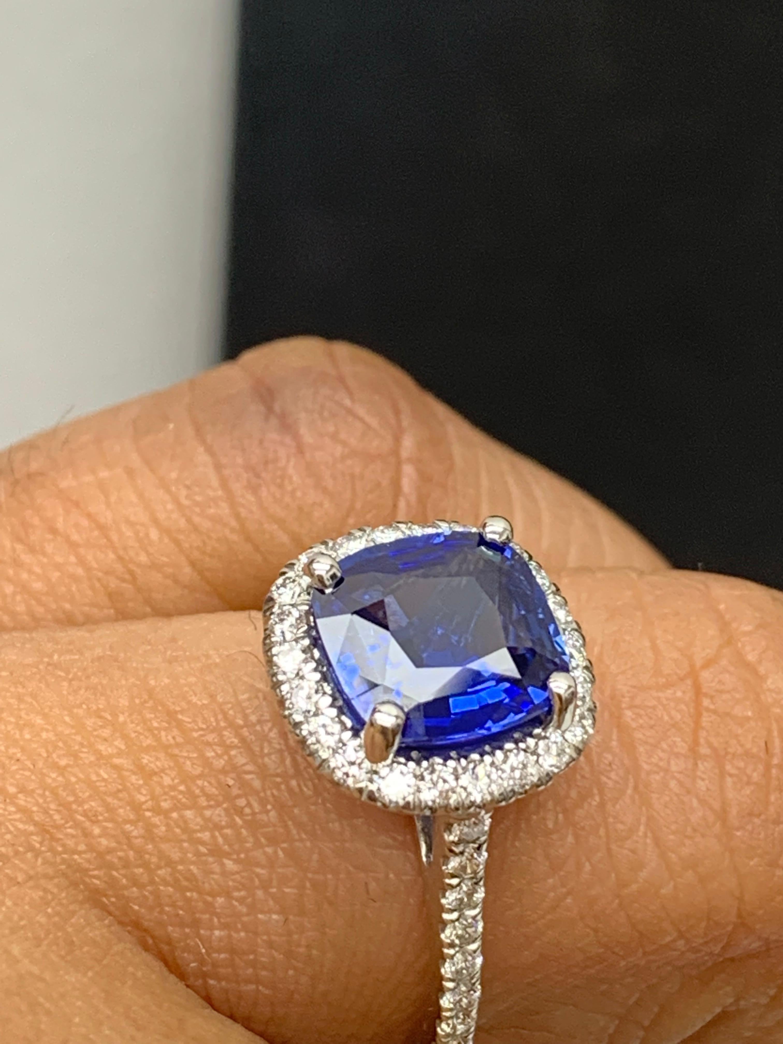 3.07 Carat Cushion Cut Sapphire and Diamond Halo Ring in Platinum For Sale 5
