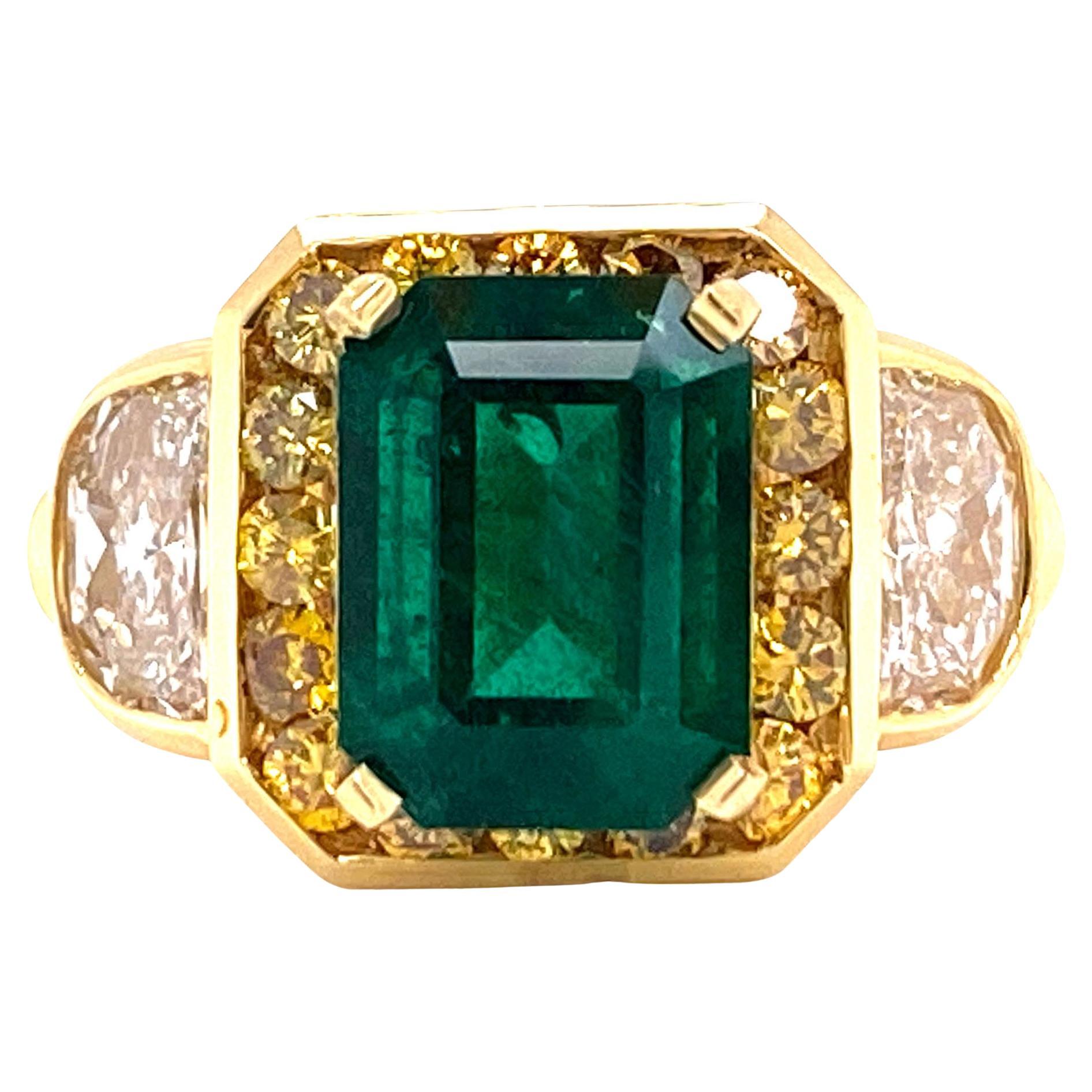 3.07 Carat Emerald Yellow Diamond Bague Cocktail en or jaune 18 carats AGL Cert