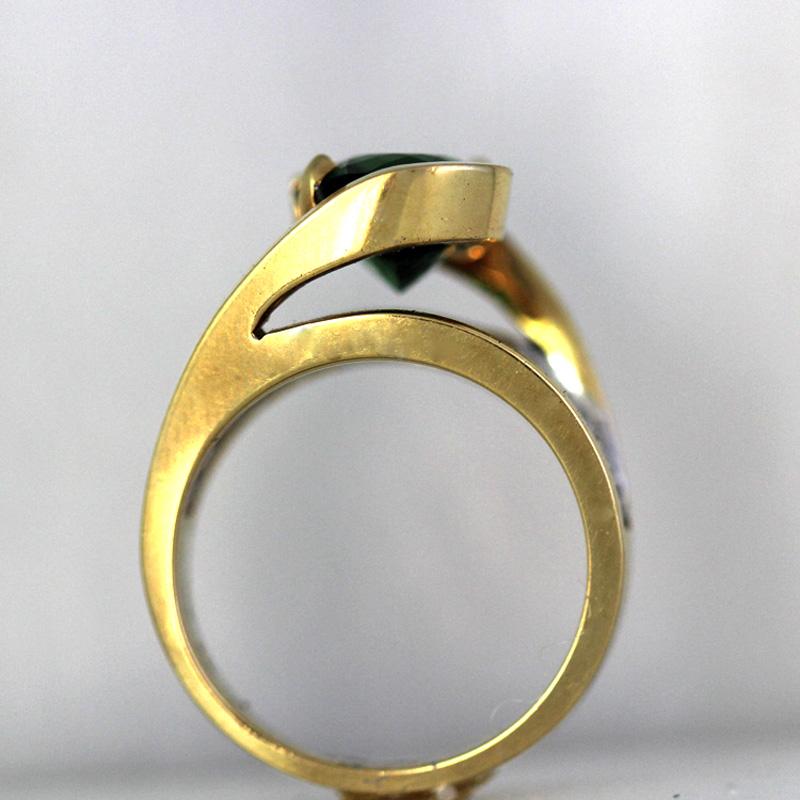 B11O003
Ring kann auf Bestellung gemacht werden müssen, je nach Fingergröße, bitte erlauben Sie 3 bis 6 Wochen, aber wenn Sie einen früheren Liefertermin benötigt lassen Sie es uns wissen und wir werden sehen, ob wir Ihnen entgegenkommen