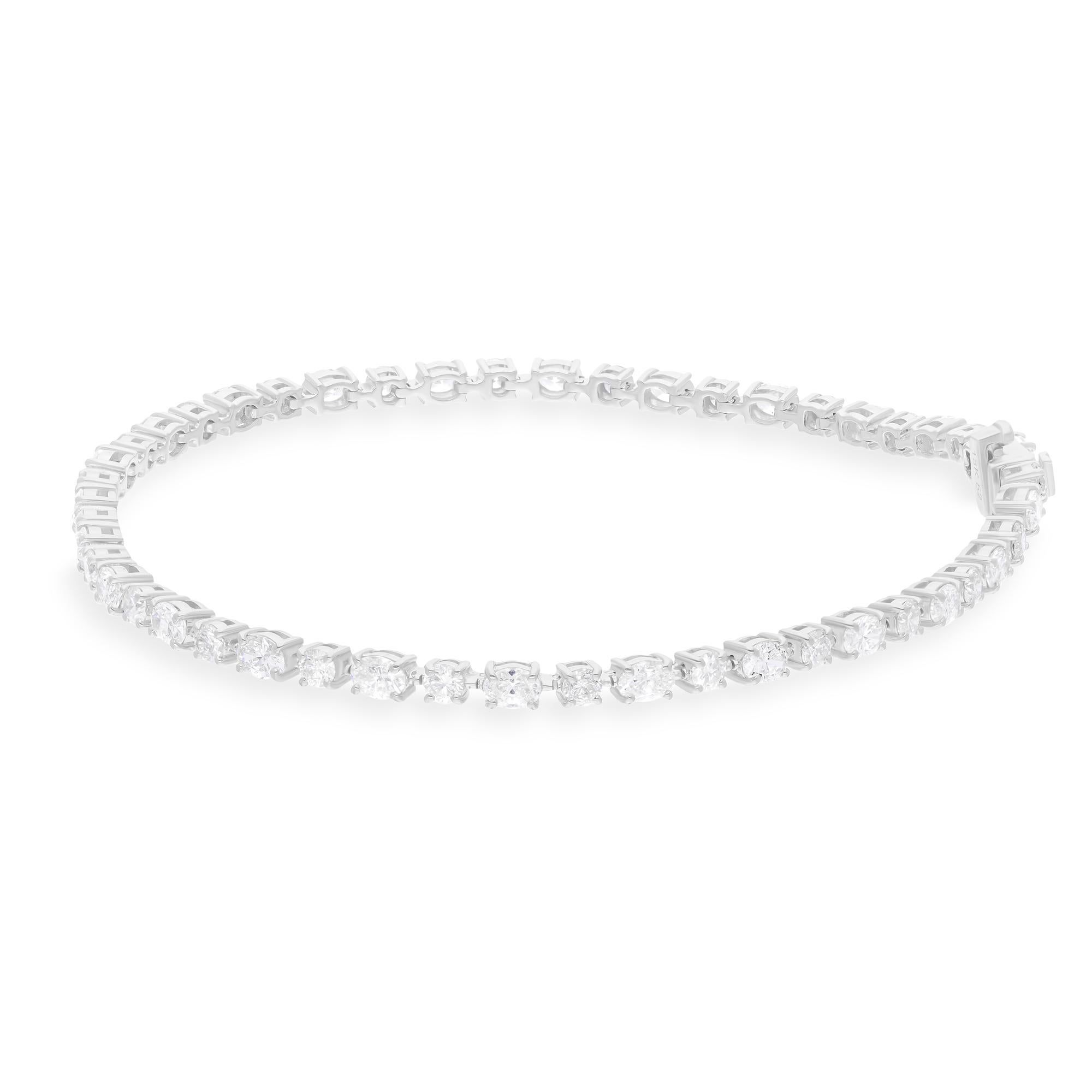 Modern 3.07 Carat SI/H Oval Round Brilliant Cut Diamond Bracelet 18 Karat White Gold For Sale