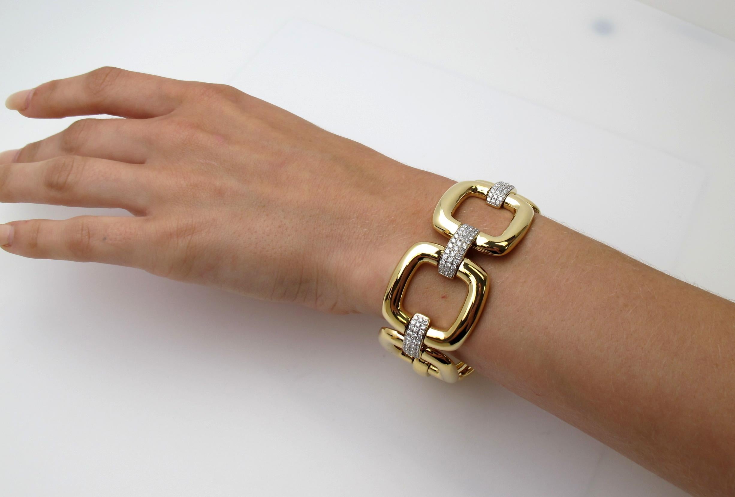 3.07 Carat Total, Diamond and Yellow Gold Link Bracelet 4