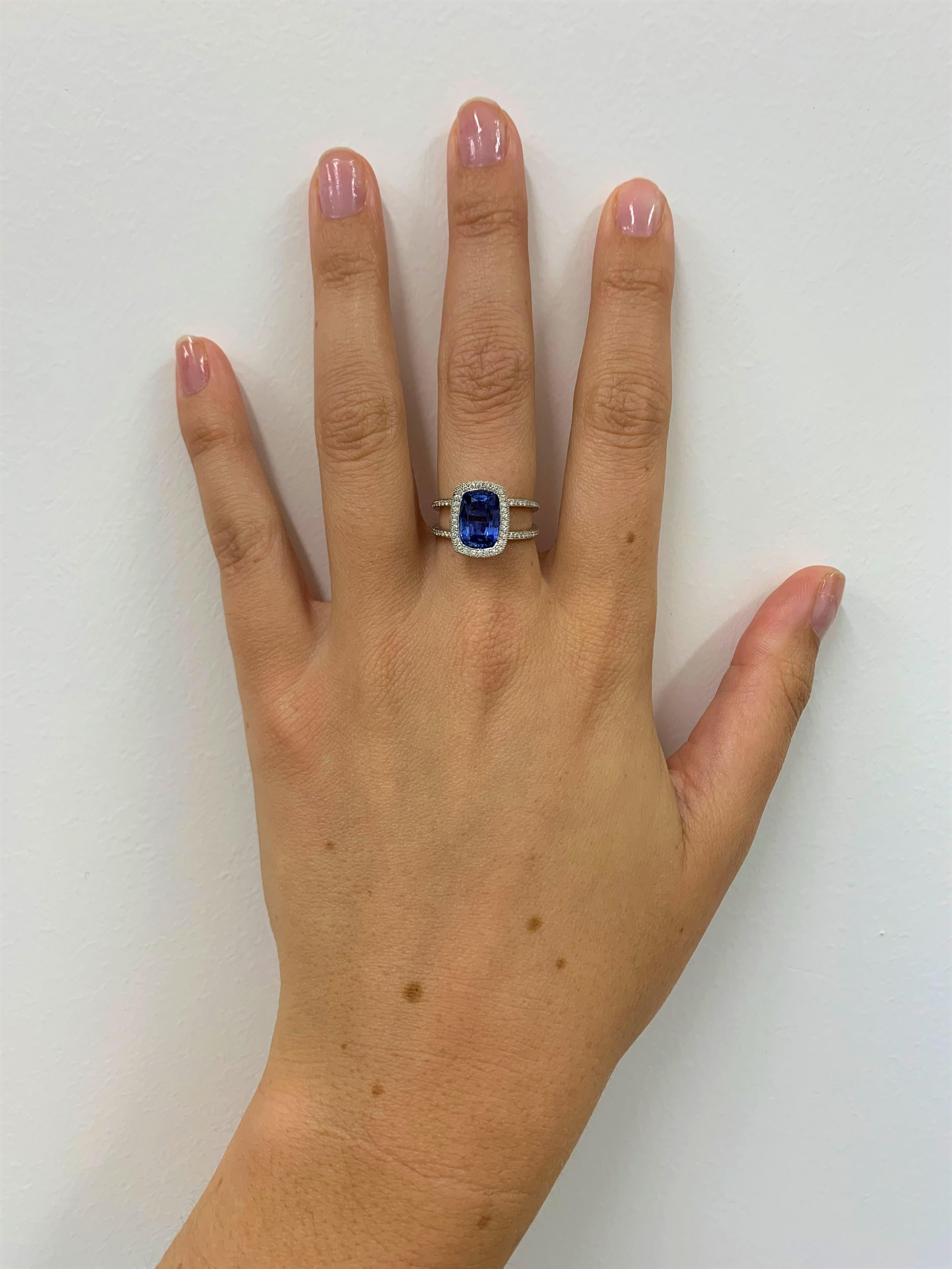 Cushion Cut 3.07 Carat Blue Ceylon Sapphire and Diamond Ring For Sale