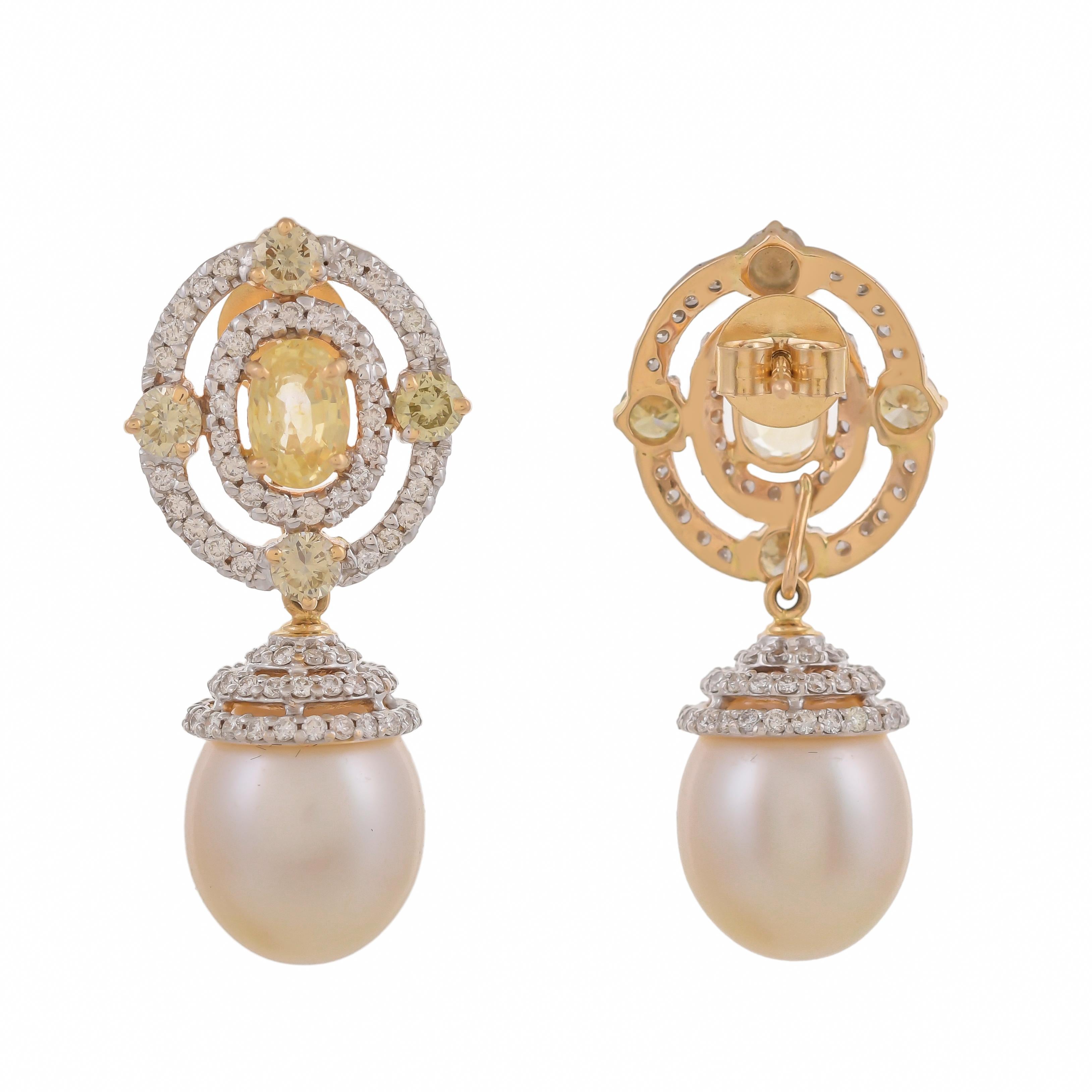 Modern 3.07 Carat Sapphire South Sea Pearl Diamond 18 Karat Yellow Gold Earrings