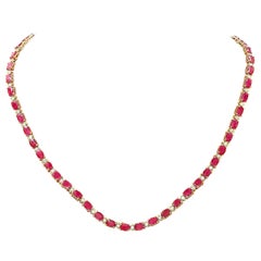 Exquisite Rubin-Diamant-Halskette aus 14 Karat massivem Gelbgold 