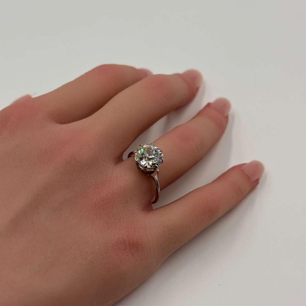 3.08 Carat Diamond Platinum Ring For Sale 3