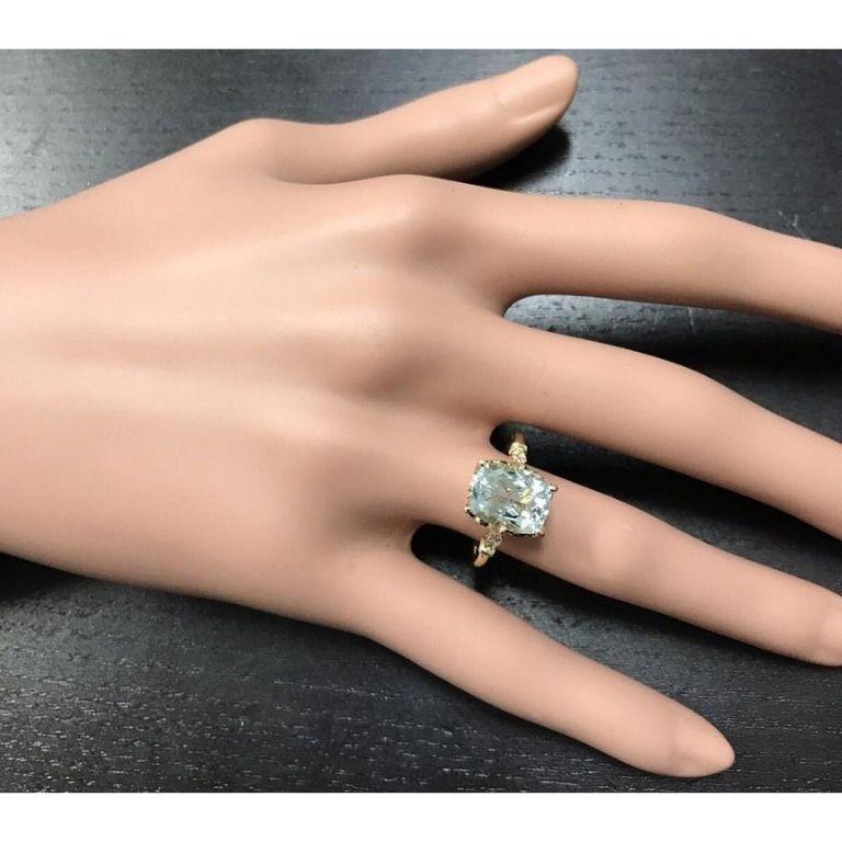 3,08 Karat beeindruckender Ring aus 14 Karat Gelbgold mit natürlichem Aquamarin und Diamant Damen im Angebot