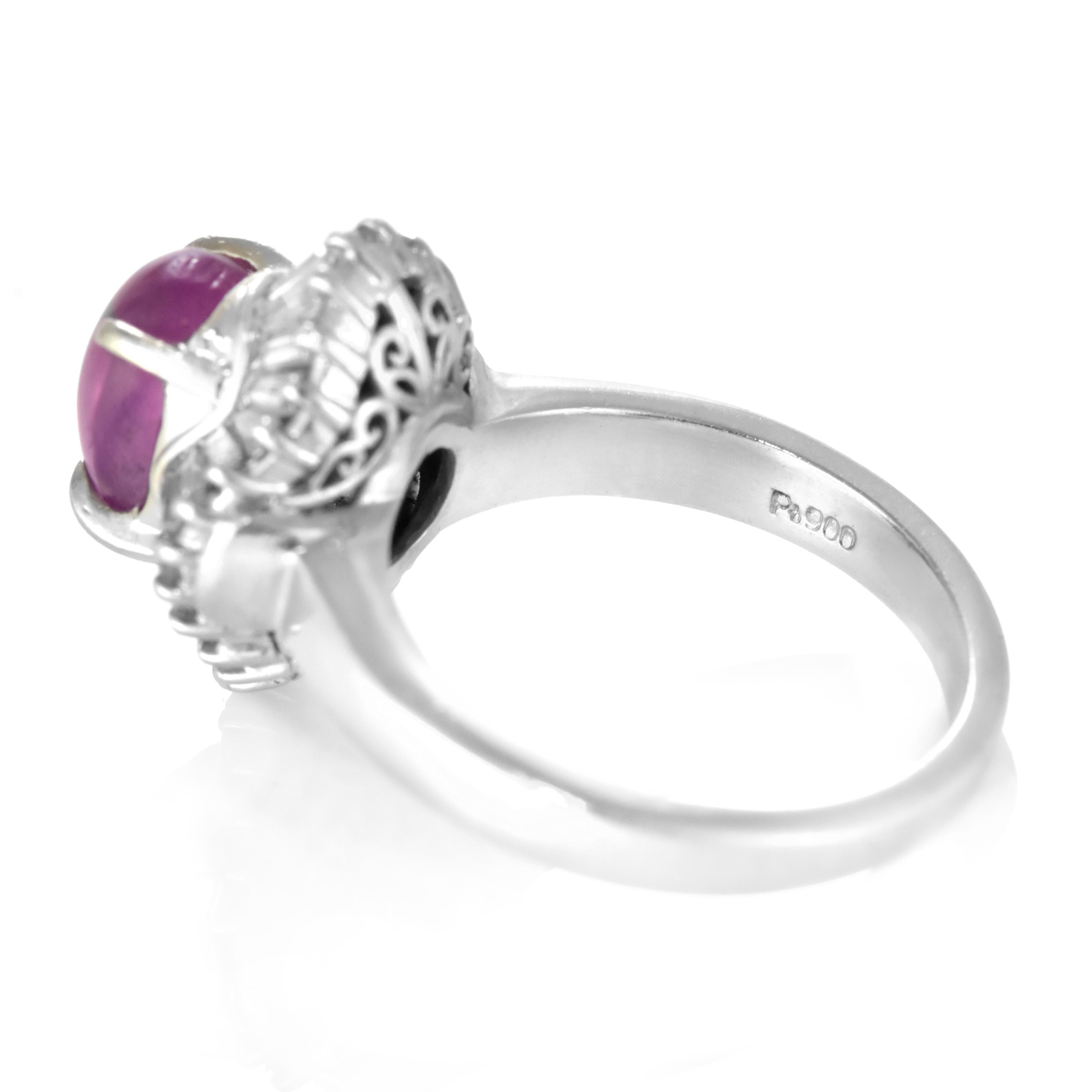 Anello con diamante e rubino naturale da 3,08 carati realizzato in platino in vendita 4