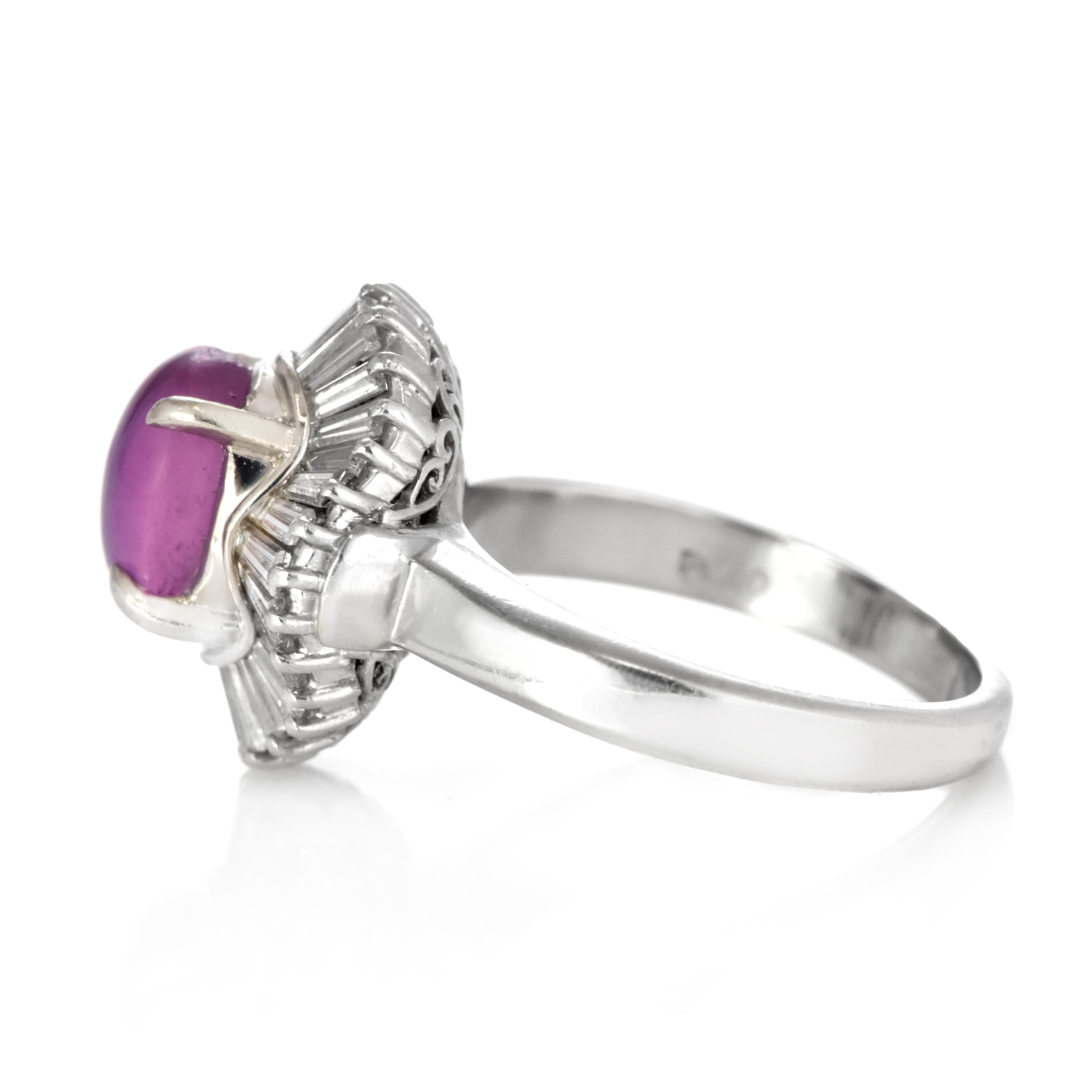 Donna Anello con diamante e rubino naturale da 3,08 carati realizzato in platino in vendita