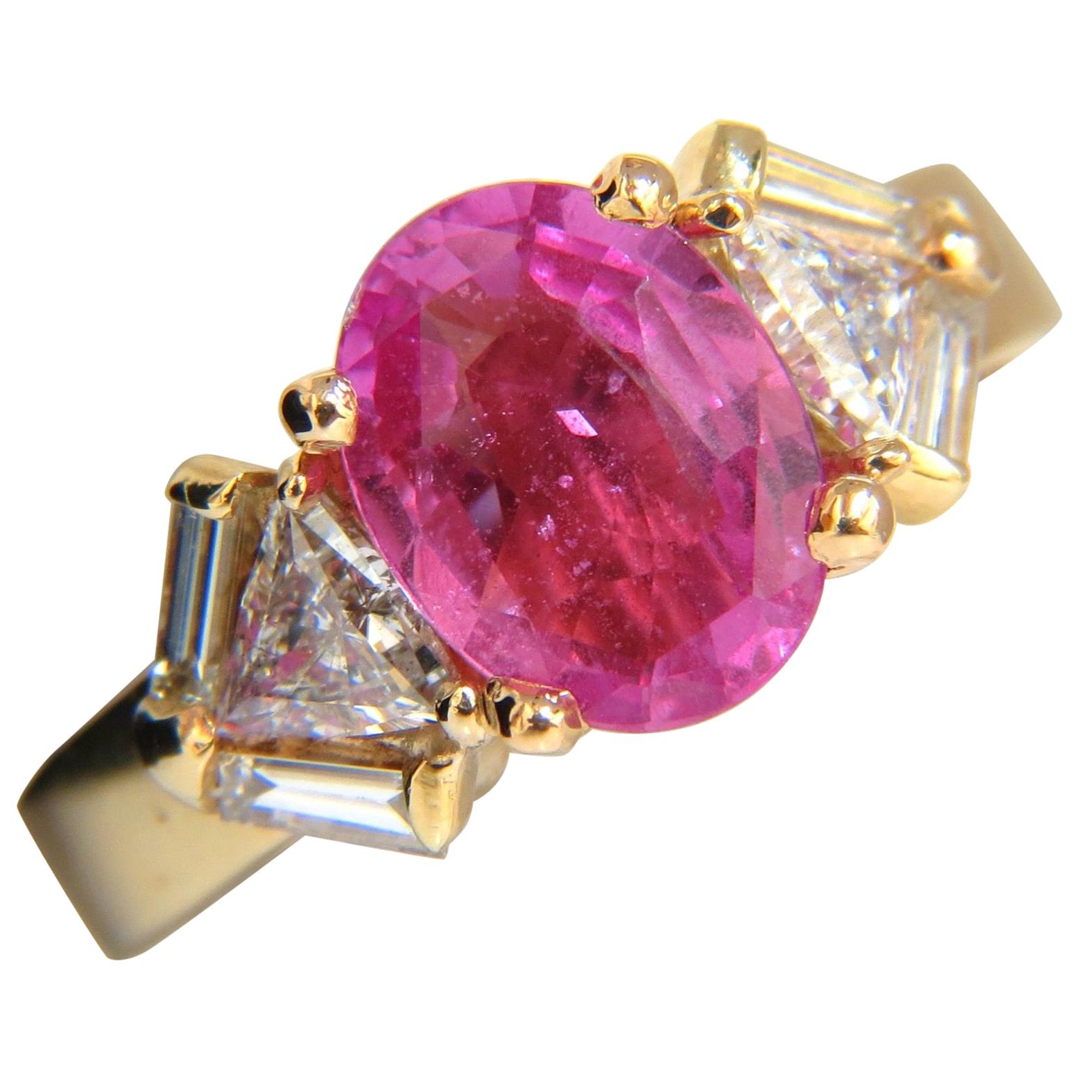 3.08 Carat Natural Vivid Pink Oval Sapphire Trilliant Diamonds Ring 14 Karat