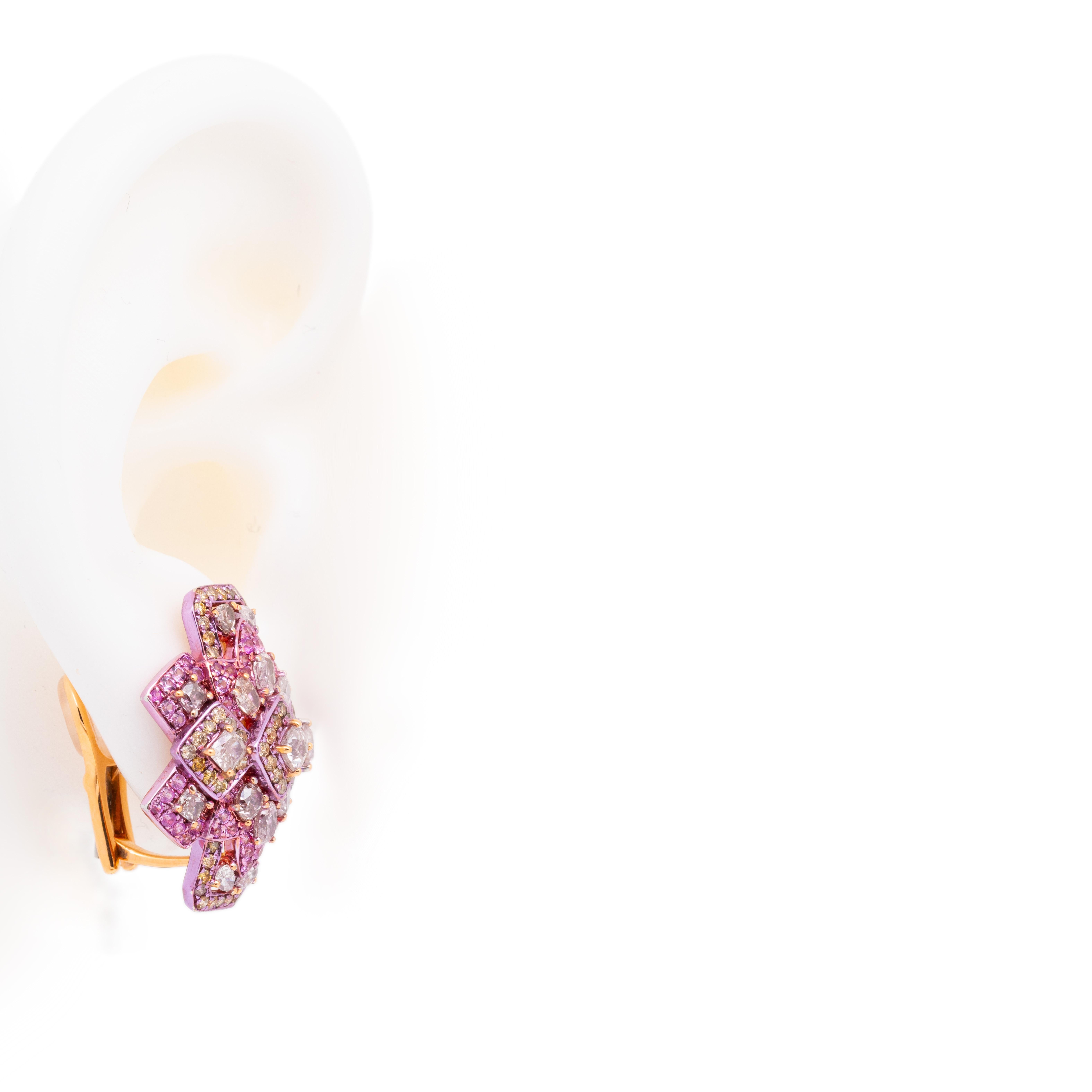 Boucles d'oreilles en or rose 18 carats, 3,08 carats, diamant rose et saphir, Austy Lee Neuf - En vente à Hong Kong, HK
