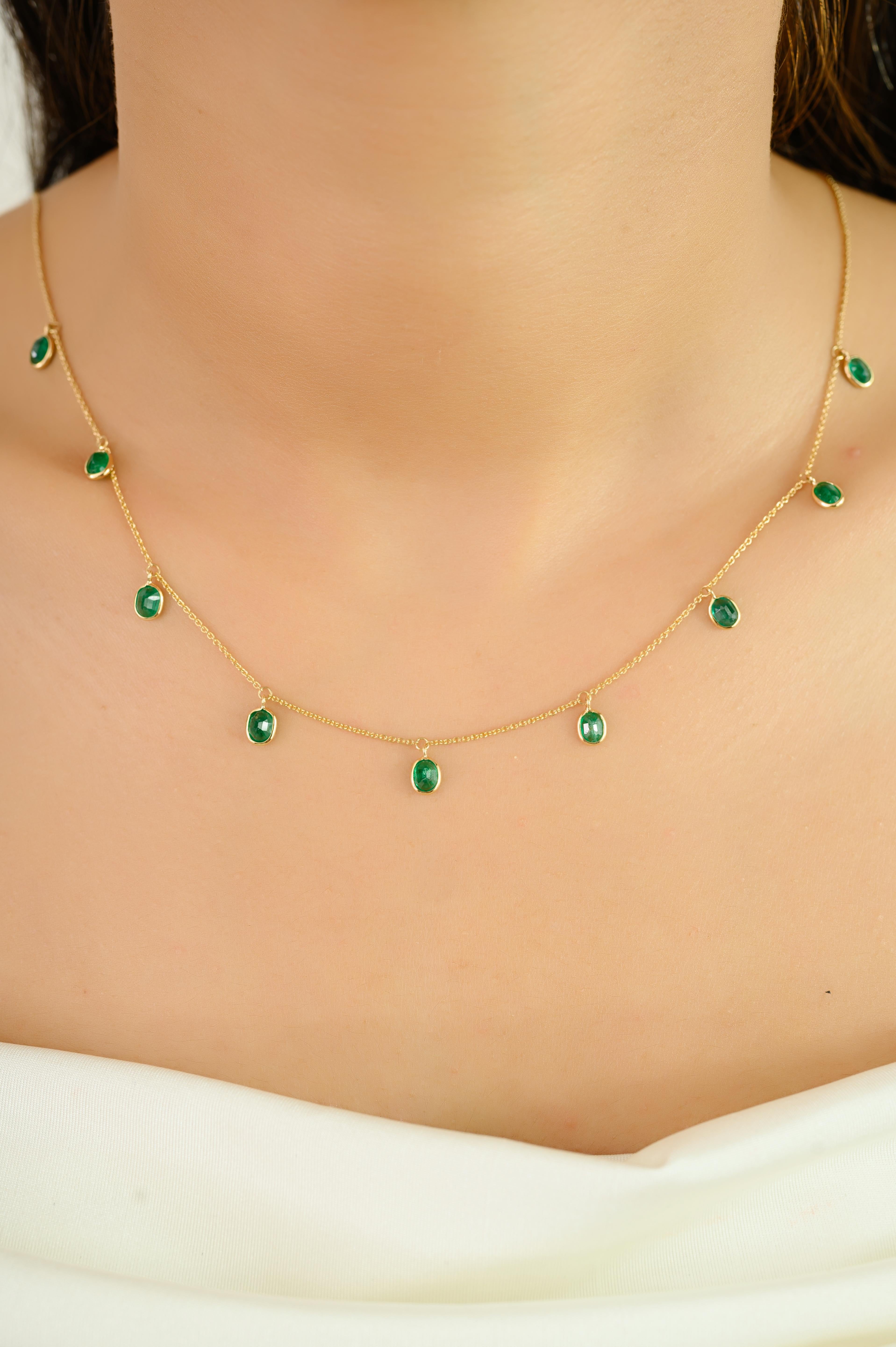 3.08 Ct. Deep Emerald Charm Necklace 14k Yellow Gold Fine Jewelry Gift For Women For Sale 2