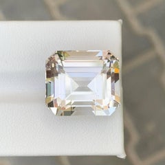 30.80 Carat Natural Loose Light Gold Topaz Stone Emerald Cut Pakistani Gemstone