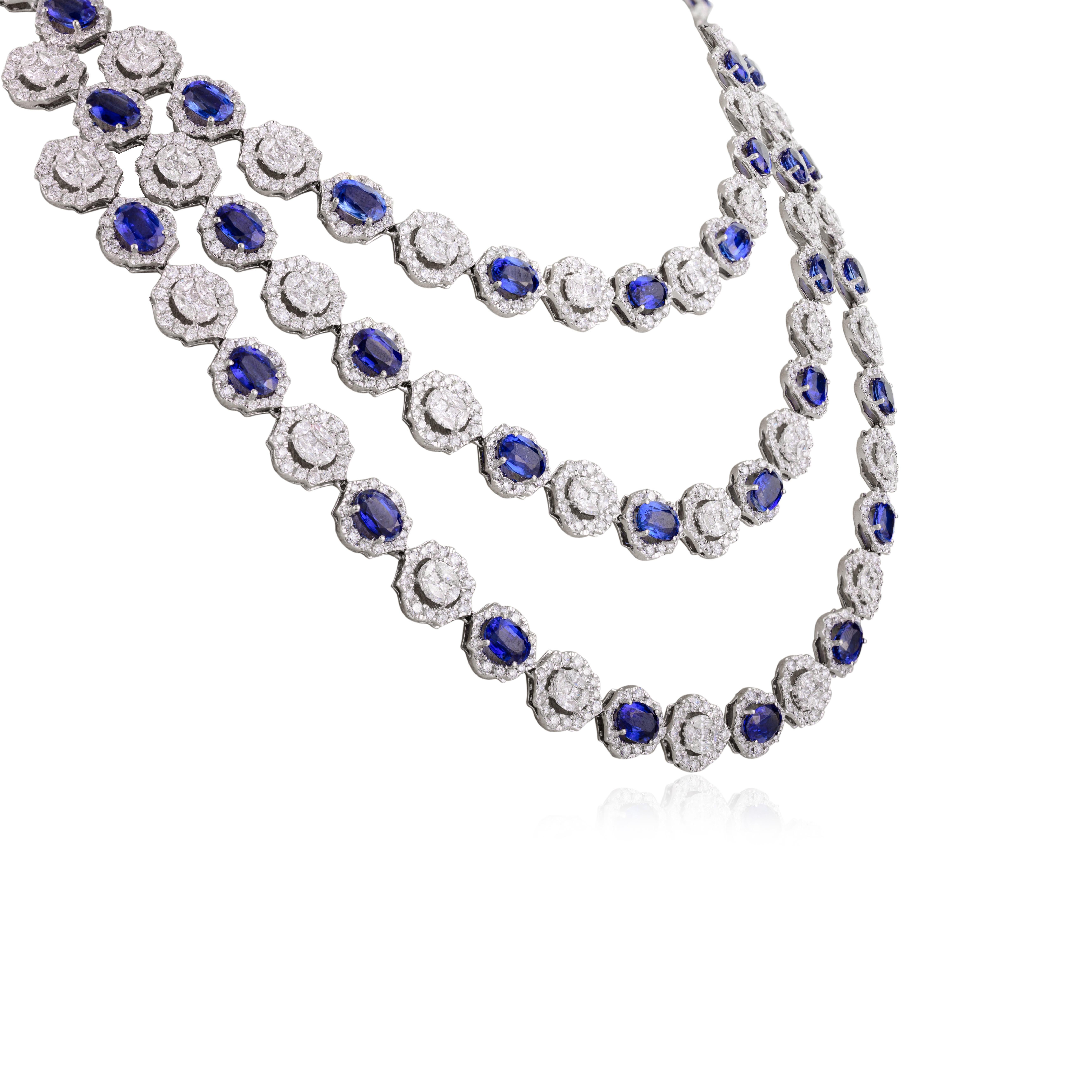 Taglio ovale Collana a tre strati con kyanite 30,86 CTW e diamanti 19,75 CTW in oro bianco 18 carati in vendita