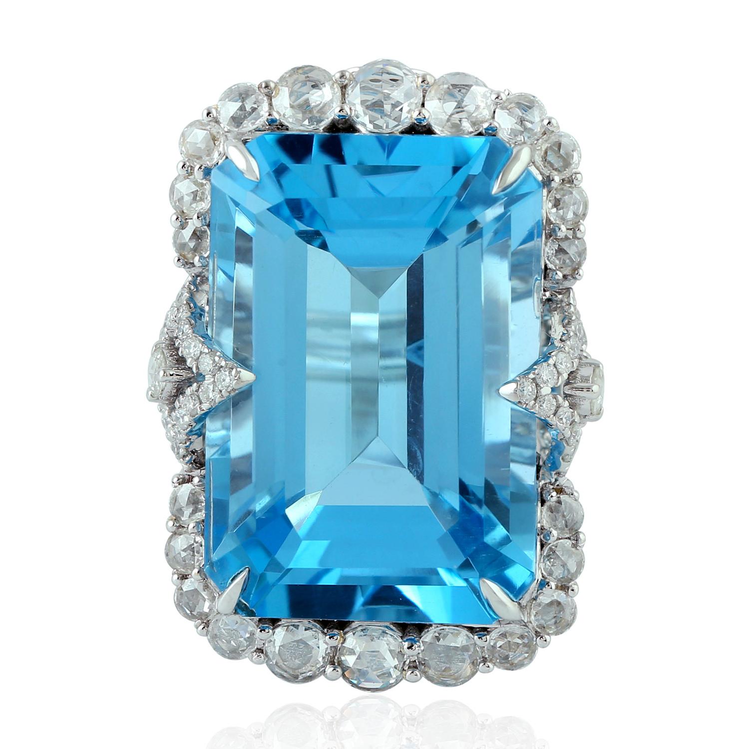 30,88 Karat Blauer Topas Diamant 14 Karat Weißgold Ring (Smaragdschliff) im Angebot