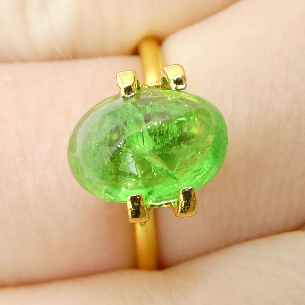 Taille ovale 3.08ct Cabochon ovale de grenat tsavorite vert du Kenya, non chauffé en vente