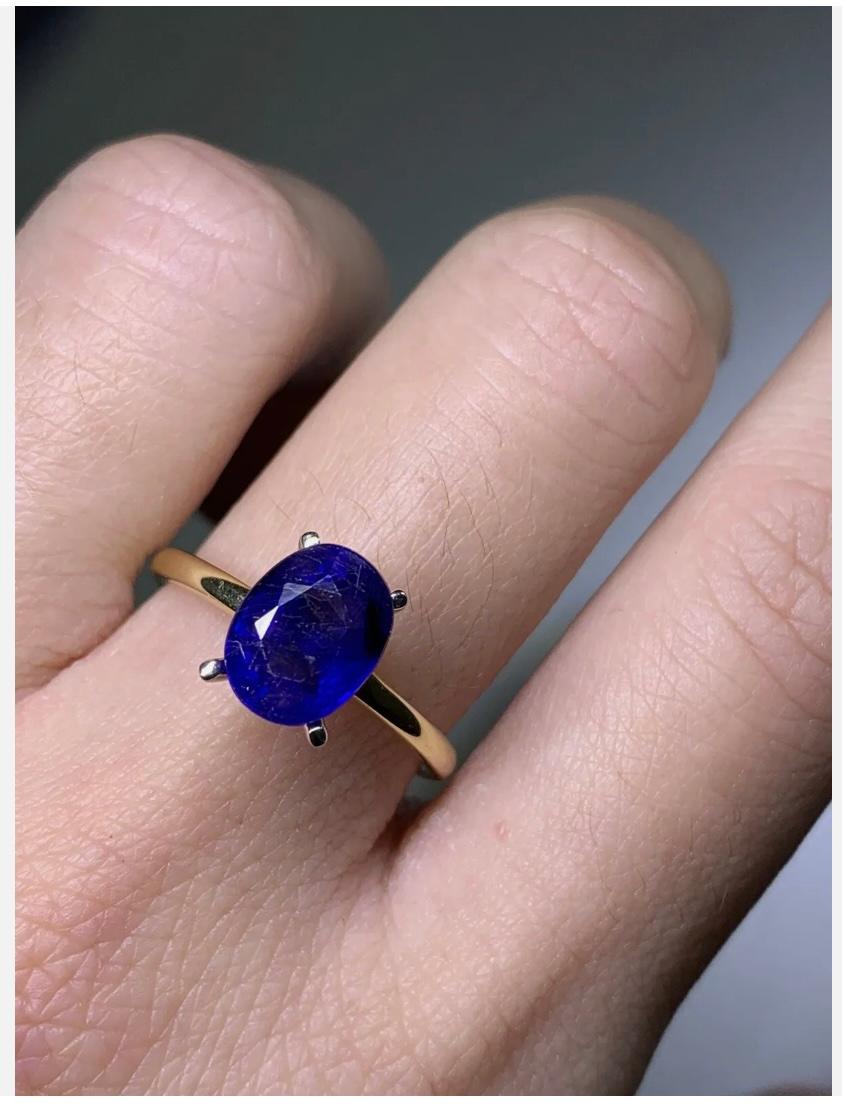Modern 3.08ct Sapphire Solitaire Engagement Ring In 18ct Yellow Gold Lab Grown For Sale