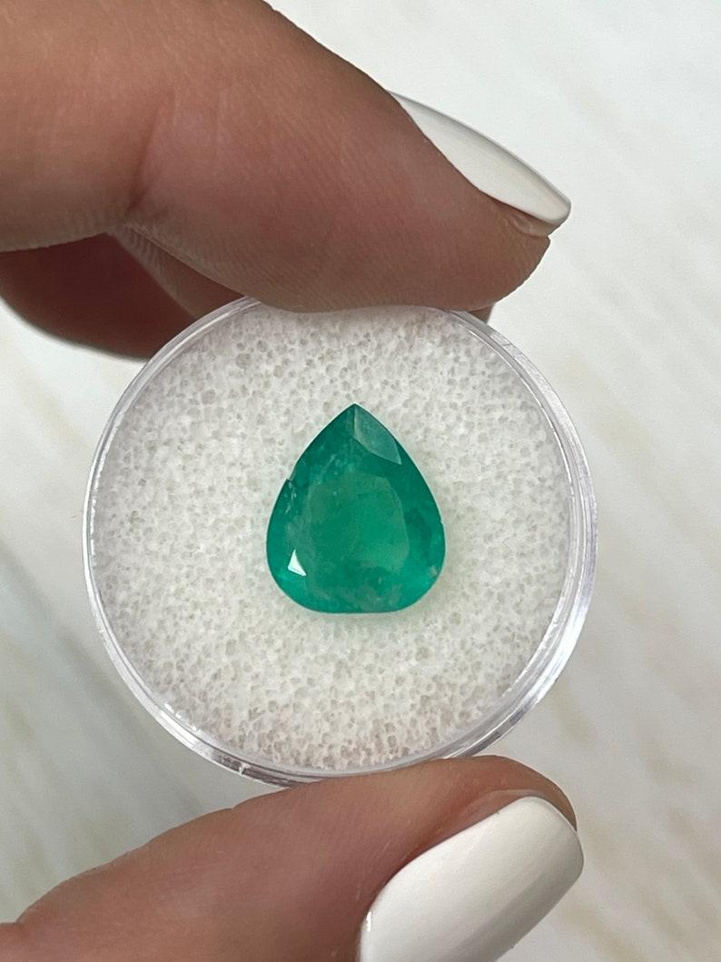 Taille poire Émeraude colombienne verte épaisse de 3,09 carats 12x10, taille poire, larme de naissance de mai en vente