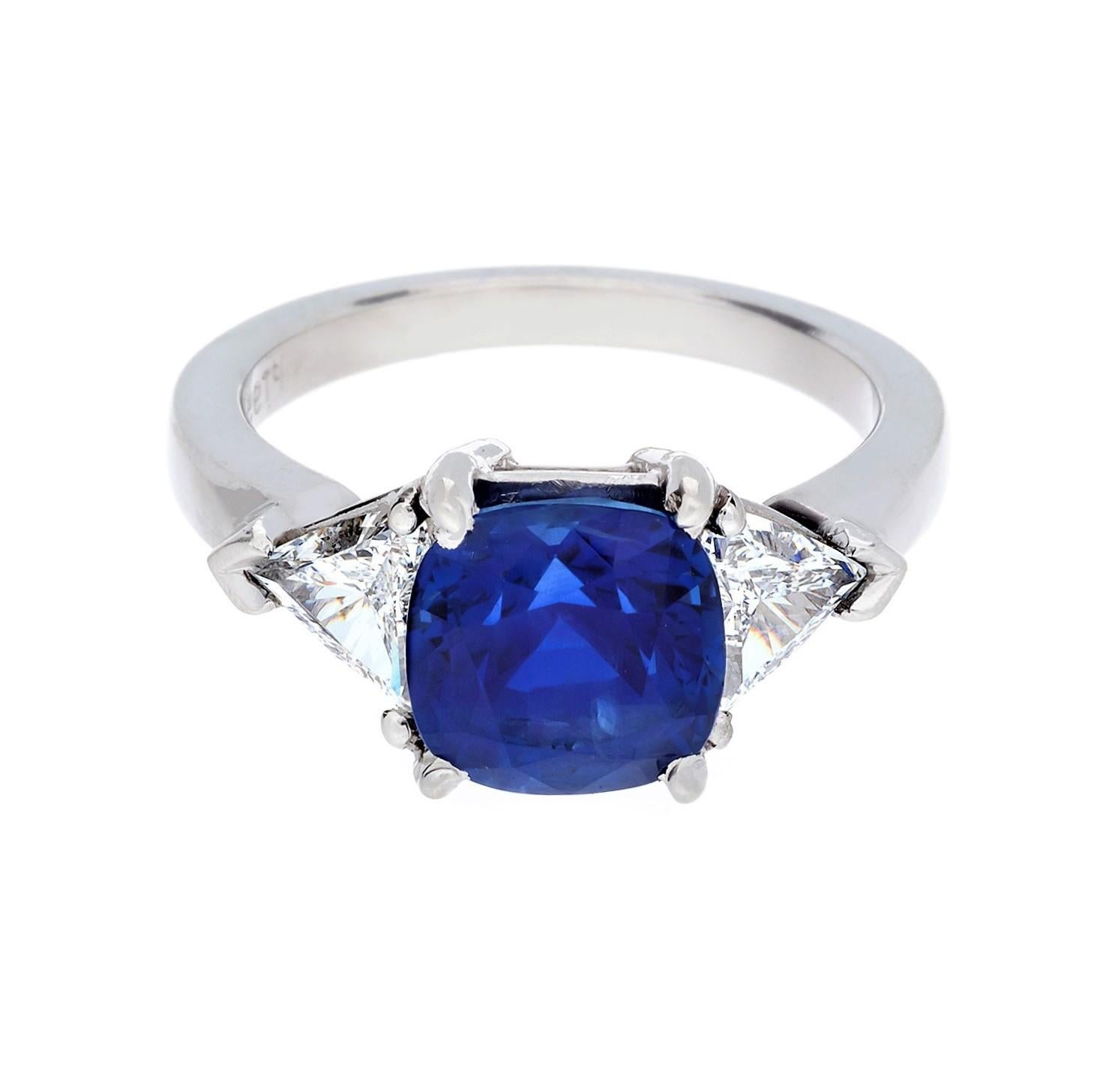 3.09 Carat Burma Sapphire and Diamond 3-Stone Ring, Gubelin Cert, No Heat In Excellent Condition For Sale In Santa Monica, CA