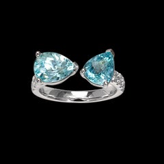 3.09 Carat Paraiba Tourmaline and White Diamond White Gold Ring