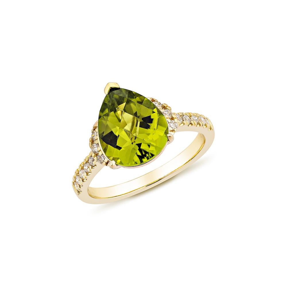 Contemporary 3.09 Carat Peridot Fancy Ring in 18Karat Yellow Gold with White Diamond.   For Sale