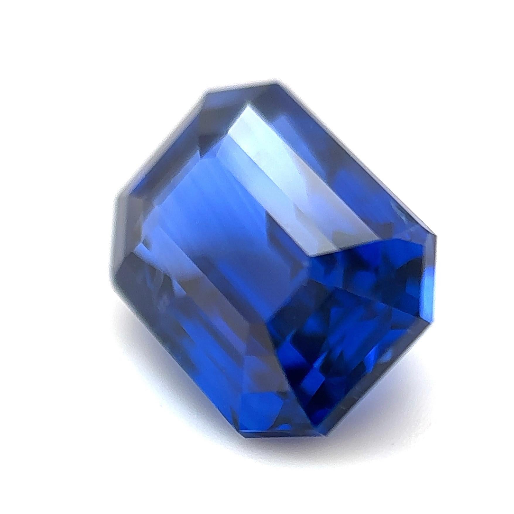 3.09 Carat heated royal blue natural sapphire loose stone octagon (customization option available)

Indulge in the allure of unparalleled luxury with our exquisite 3.09-carat heated royal blue octagon sapphire loose stone. Radiating with a