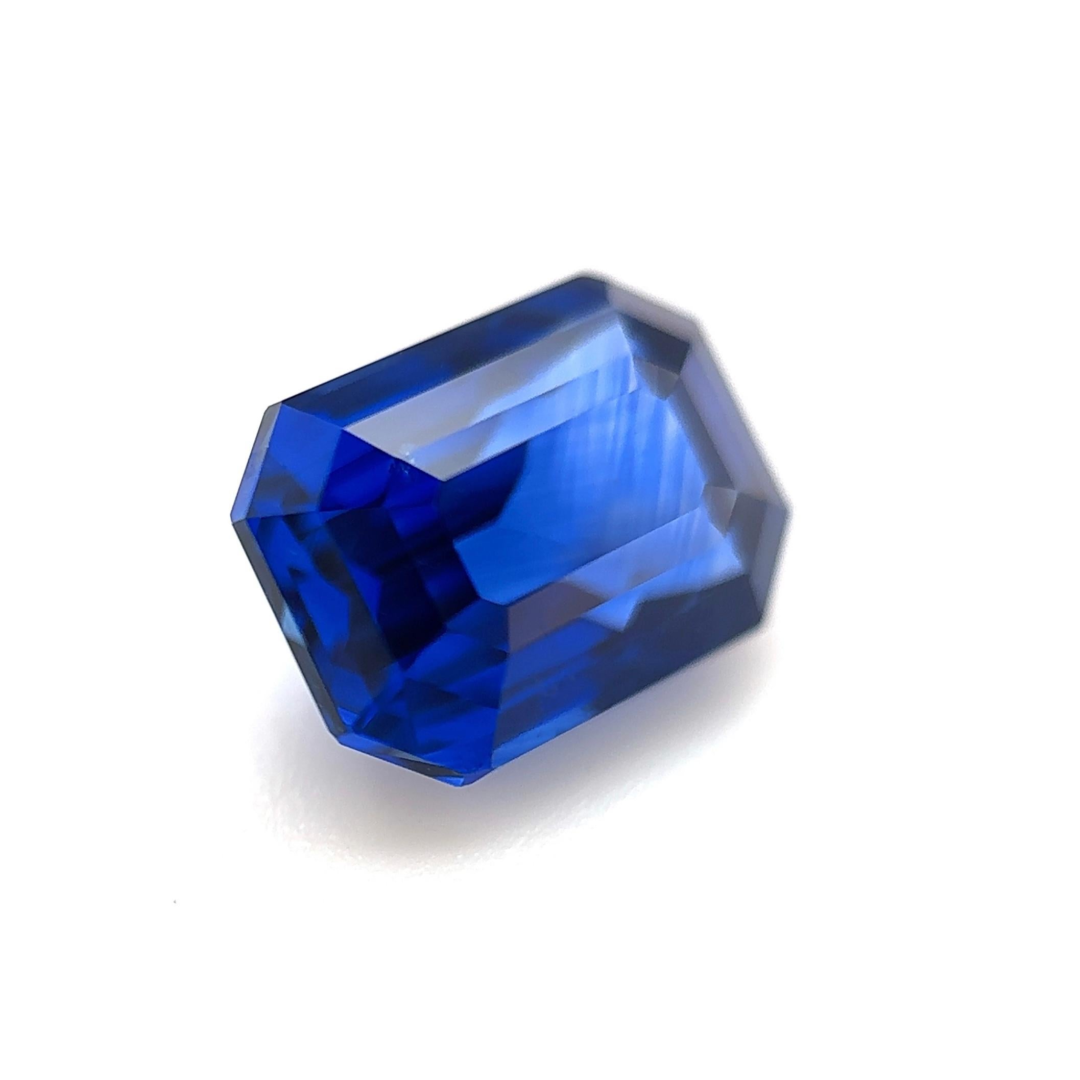 3.09 Carat Royal Blue Natural Sapphire Loose Stone Octagon(Customization Option) In New Condition For Sale In London, GB