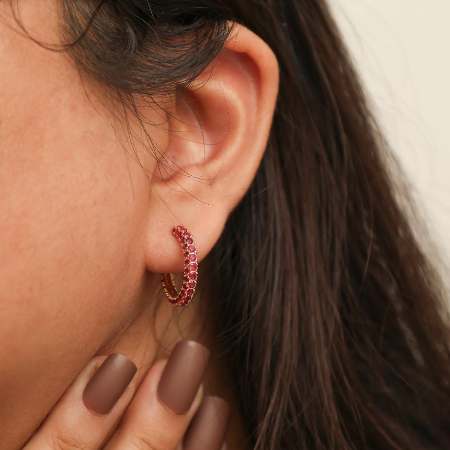 3.09 CTS Natural ruby earrings in 14k gold In New Condition For Sale In New York, NY