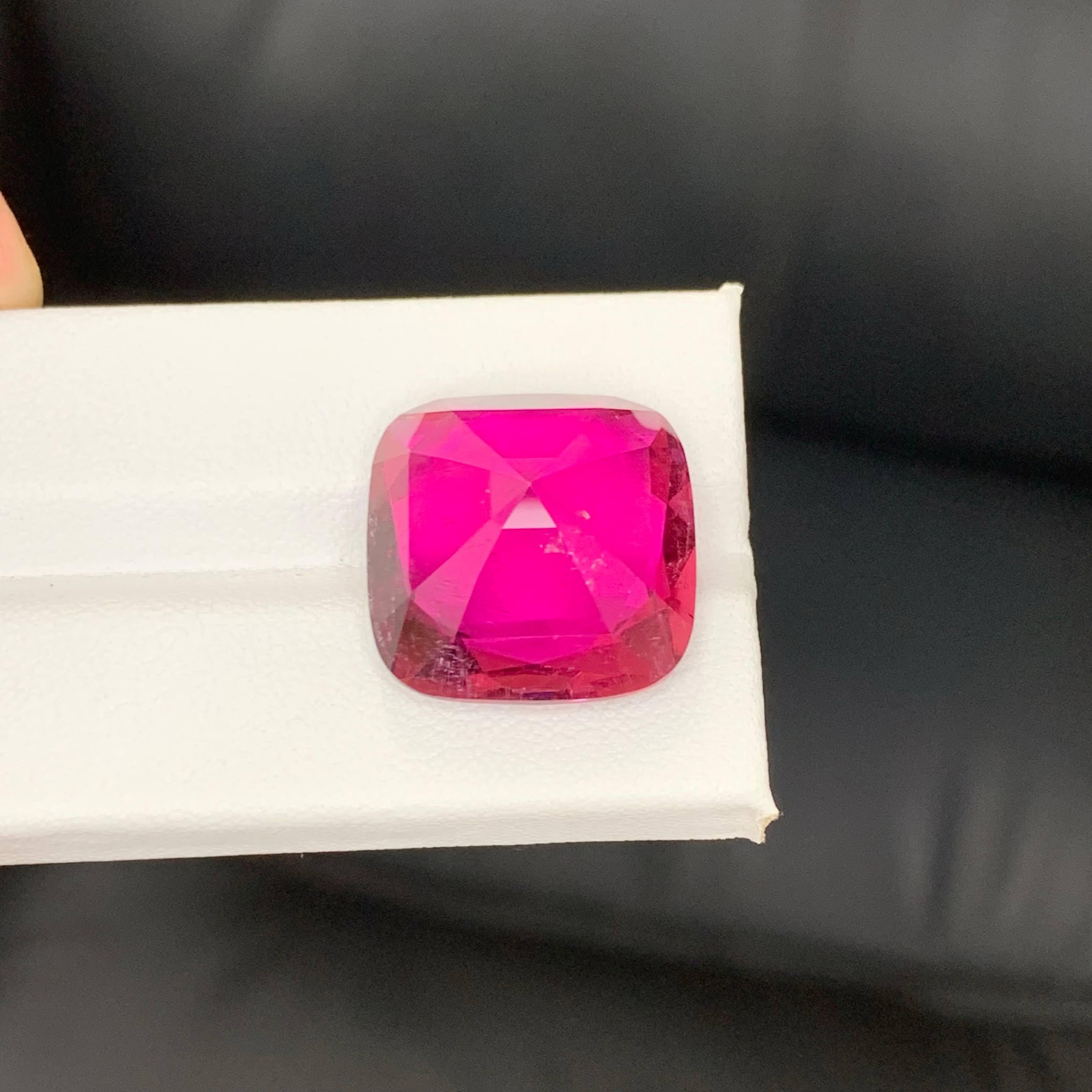 Taille coussin 30.90 Carat Natural Loose Quality Rubelite Tourmaline Cushion Cut Afghan Gem en vente