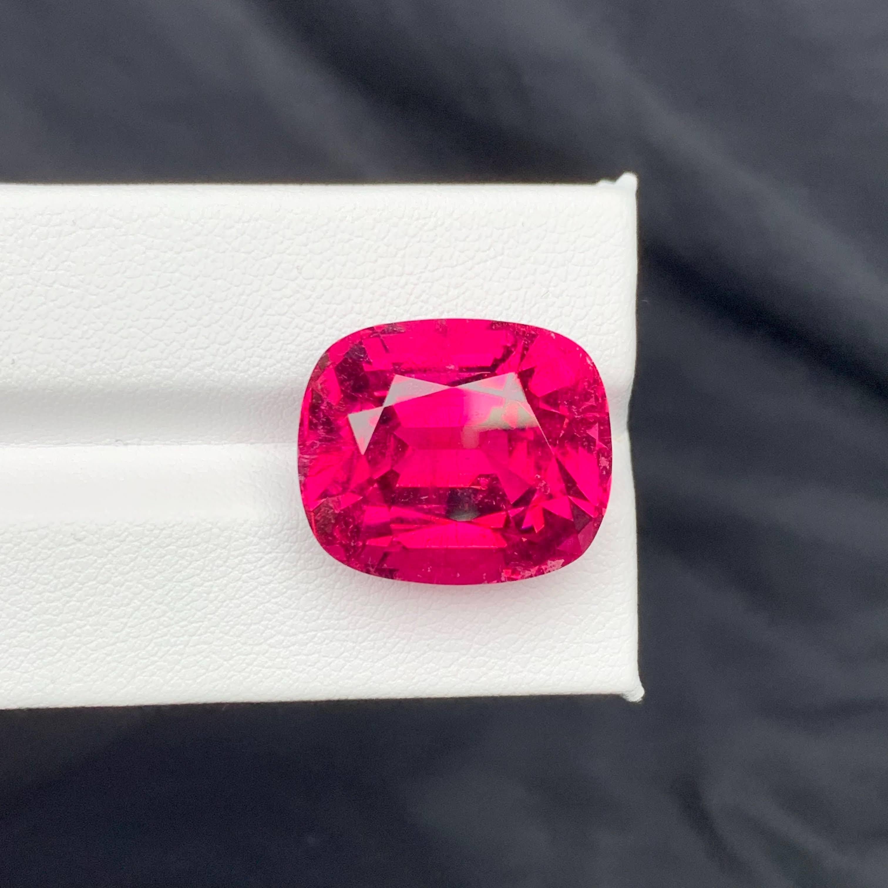 30,95 carati di tormalina rubellite sfusa di qualità AAA con taglio a cuscino Gemma afgana in vendita 5