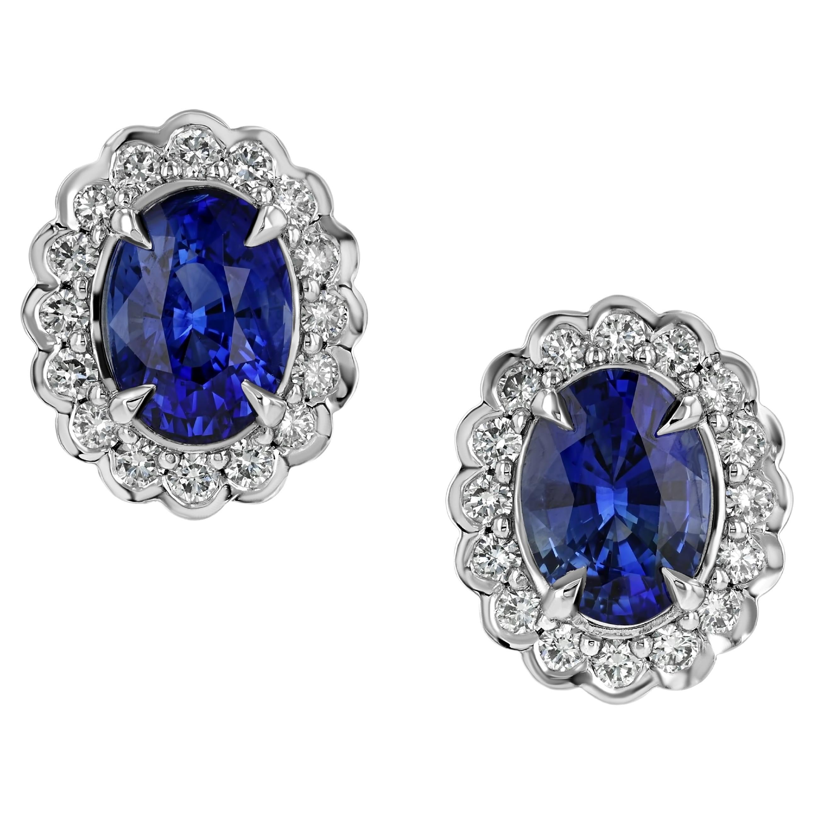 3.09ct GIA certified, Ceylon oval Blue Sapphire platinum earrings. For Sale