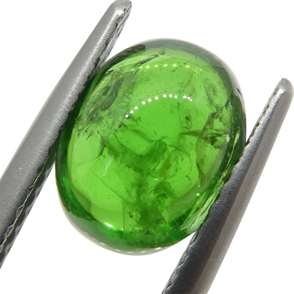 Granato ovale cabochon di tsavorite verde del Kenya, 3.09ct, non riscaldato In condizioni Nuovo in vendita a Toronto, Ontario