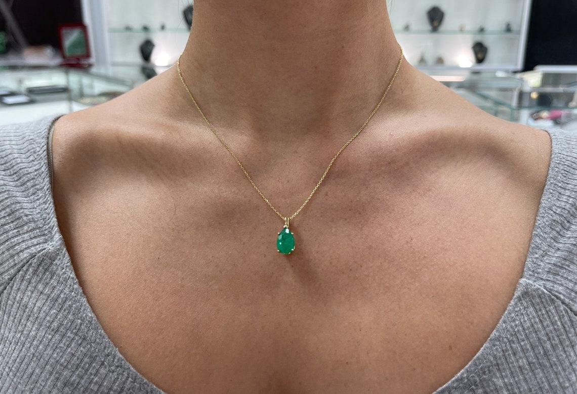 3,09 Karat 14K kolumbianischer Smaragd Solitär Birnenschliff Gold-Anhänger Damen im Angebot