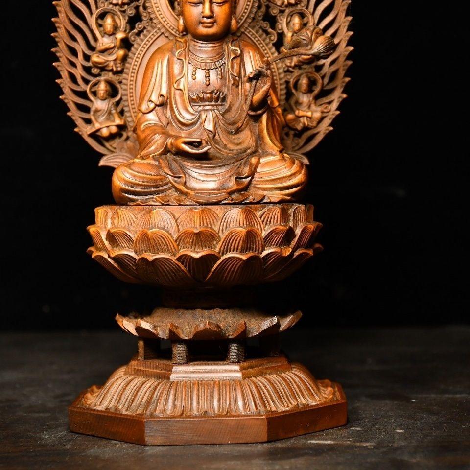 Legno Buddha Guan Yin mobile intagliato in legno di 30 cm seduto su un loto in vendita