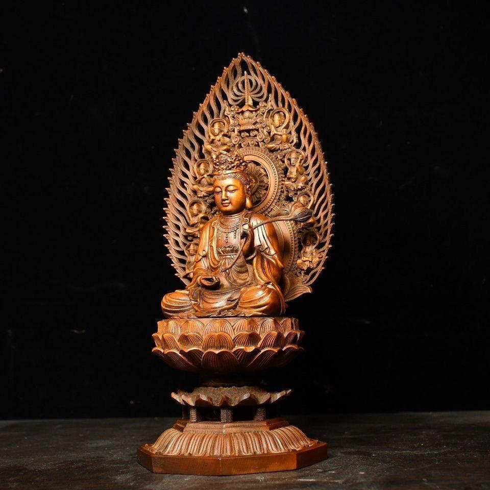 Buddha Guan Yin mobile intagliato in legno di 30 cm seduto su un loto in vendita 1