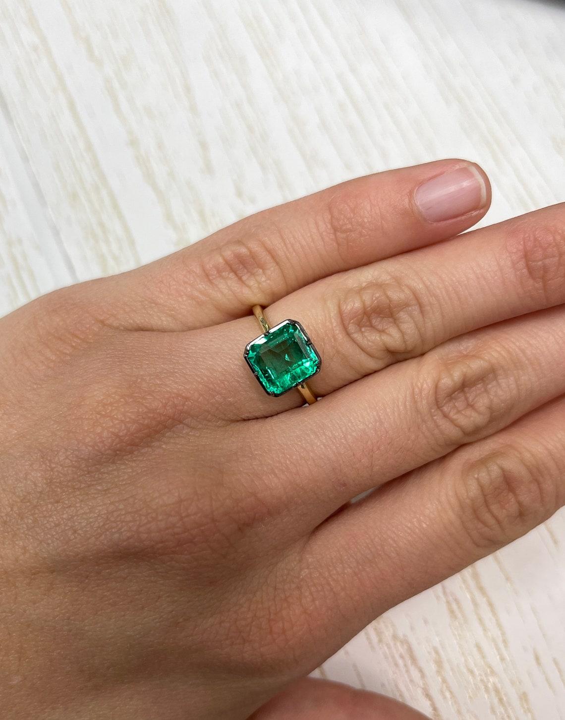 emerald asscher cut ring