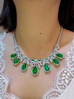 30ct Emerald Diamond Necklace