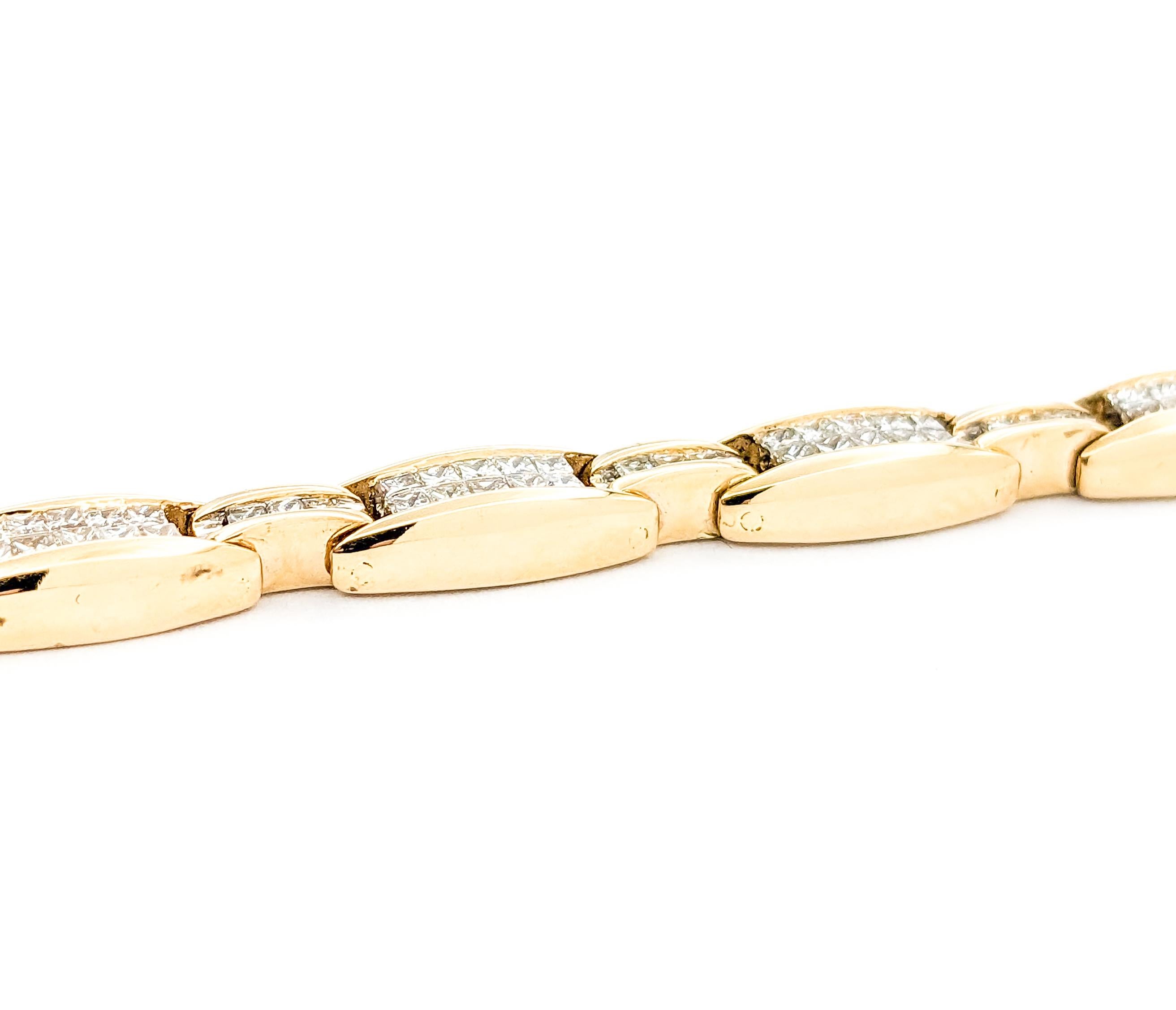 3.0ctw Diamond Tennis Bracelet In Yellow Gold For Sale 2