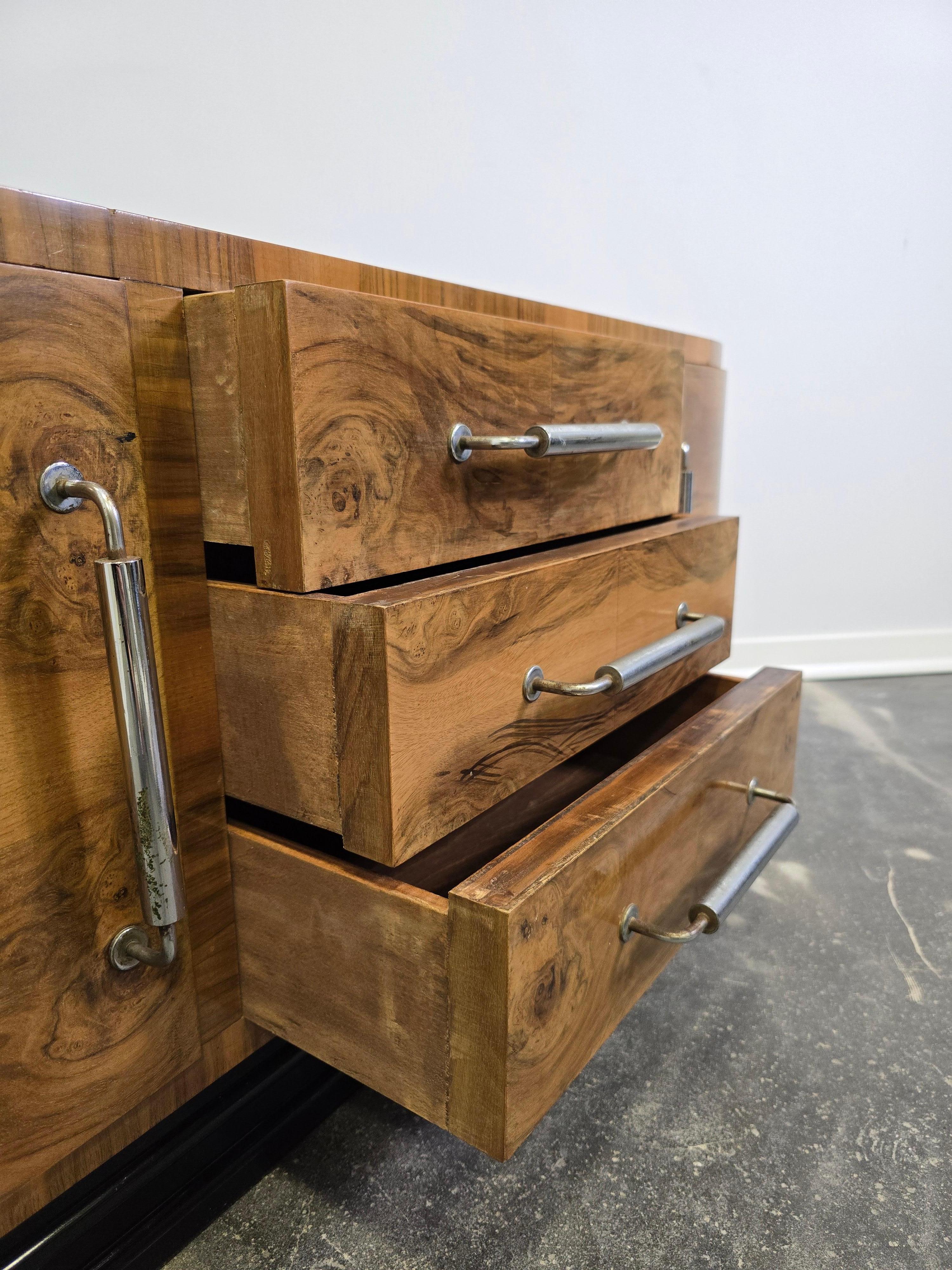 Armario Art Decó de los años 30 en venta 1