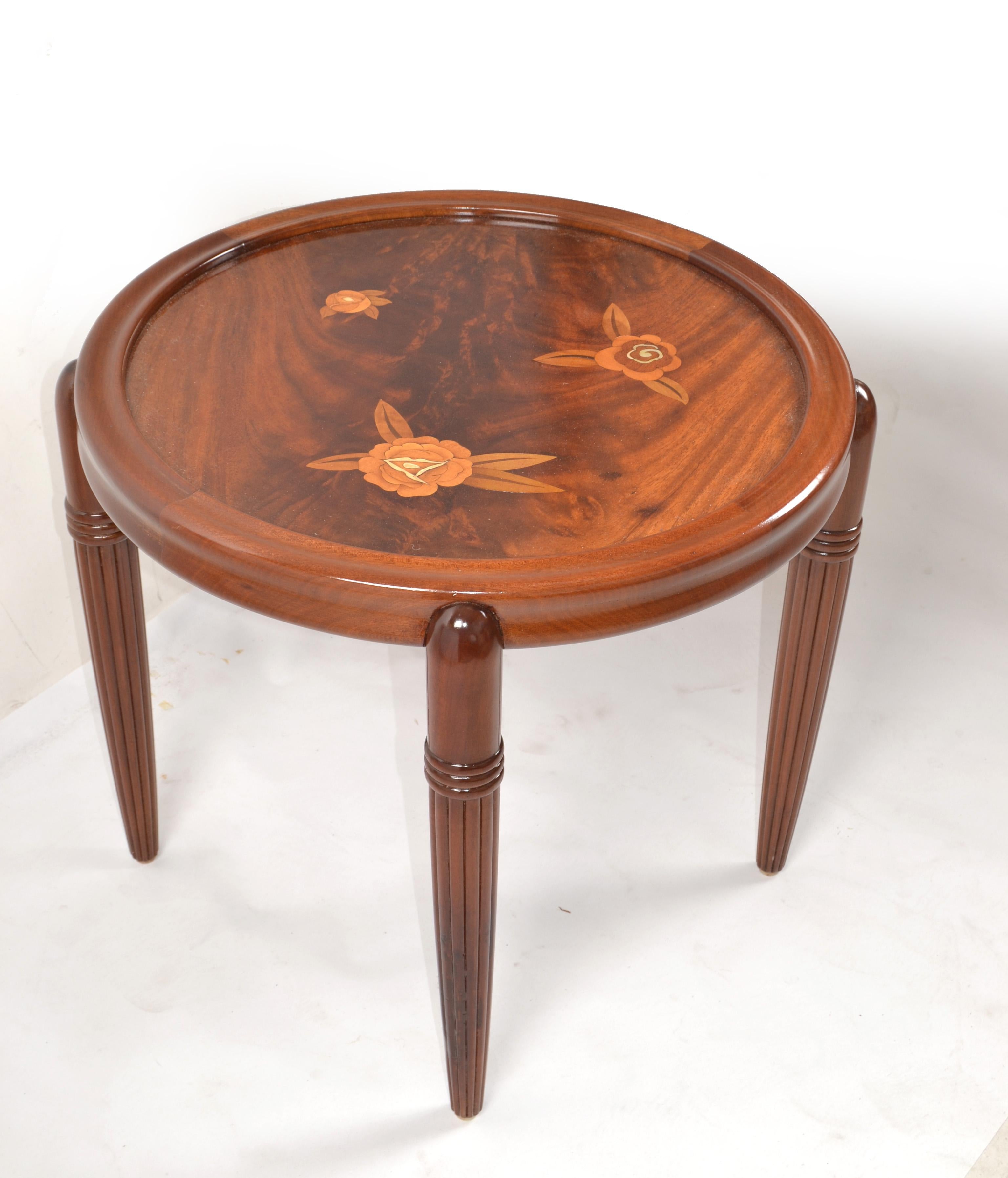 30er Jahre Art Deco Französisch Jules Leleu Runde Intarsien Mahagoni Couchtisch verjüngte Beine im Angebot 11