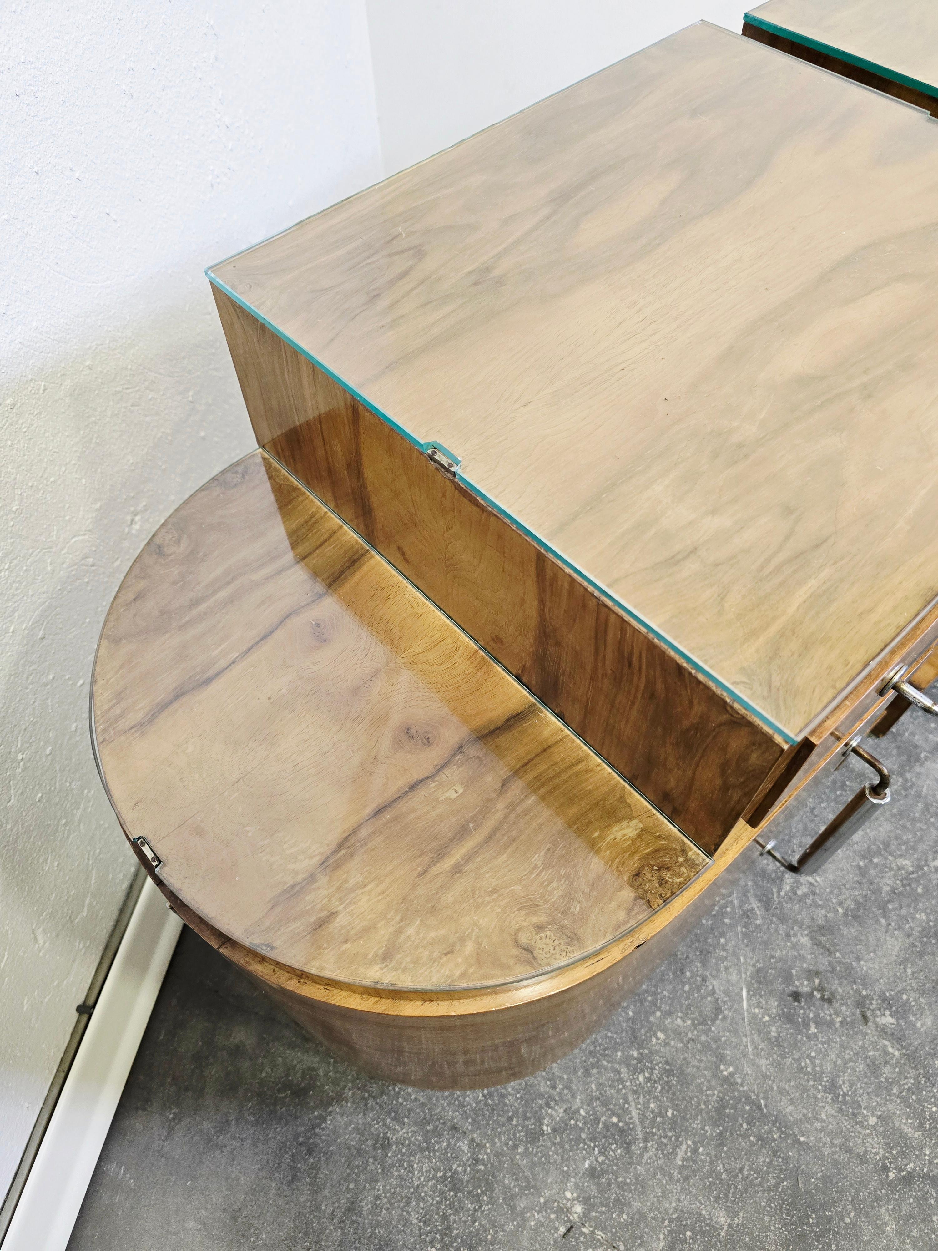 Tables de nuit Art Déco années 30 en vente 9