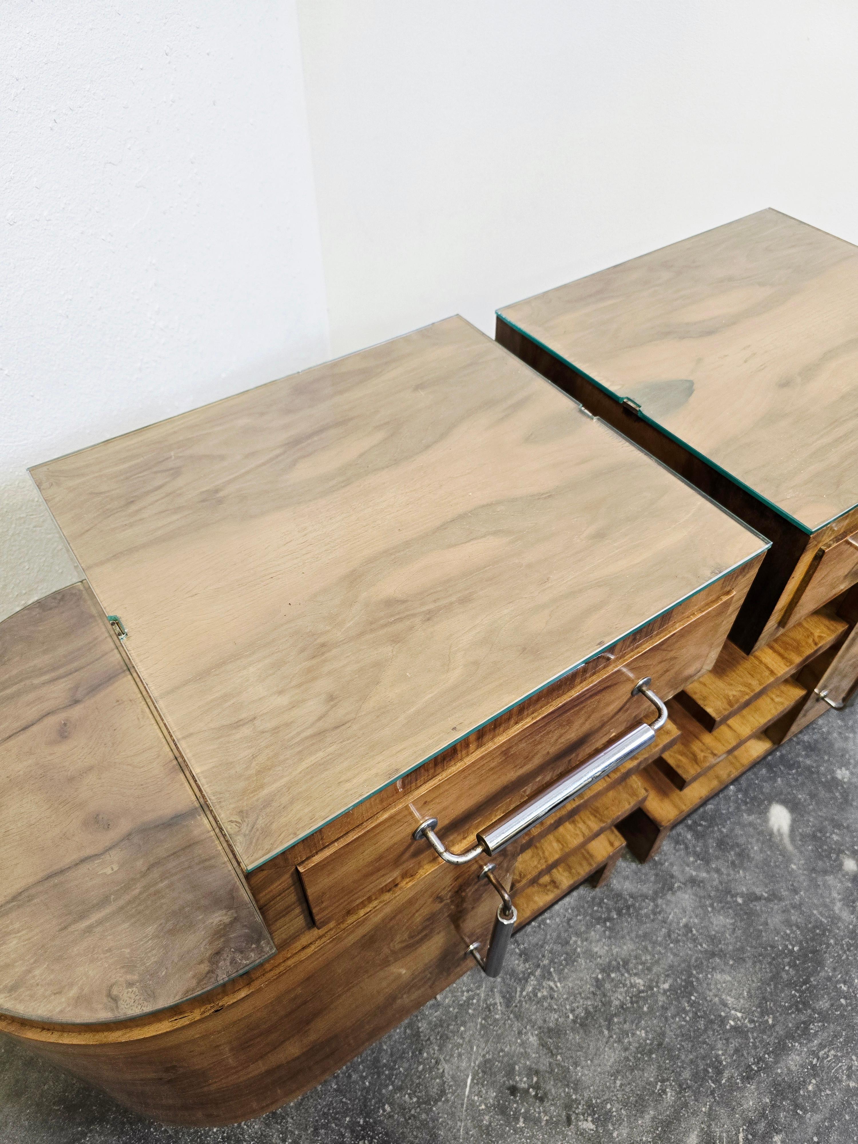 Tables de nuit Art Déco années 30 en vente 10